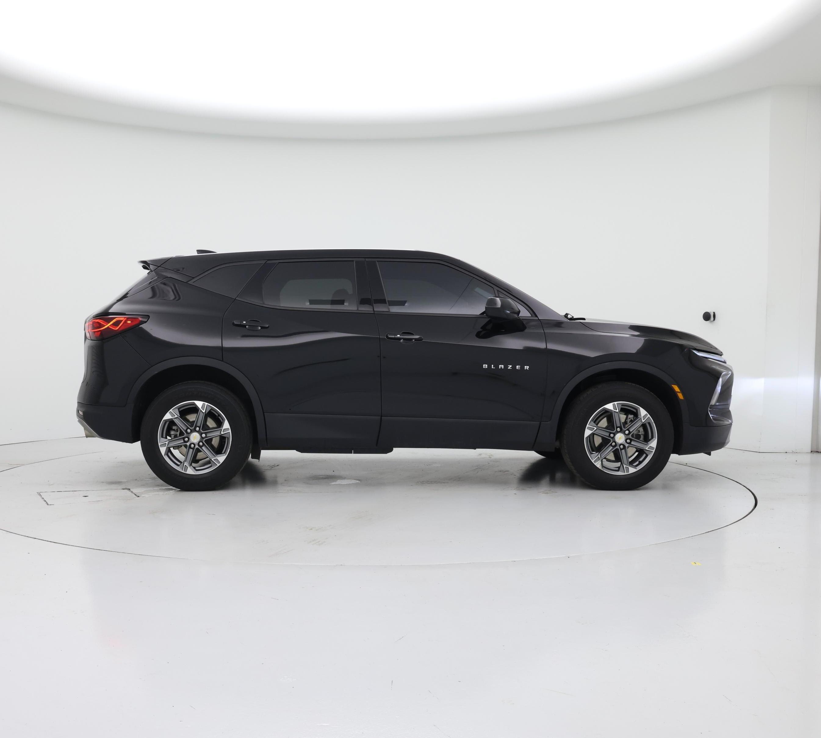 Thumbnail: 2023 Chevrolet Blazer - 7