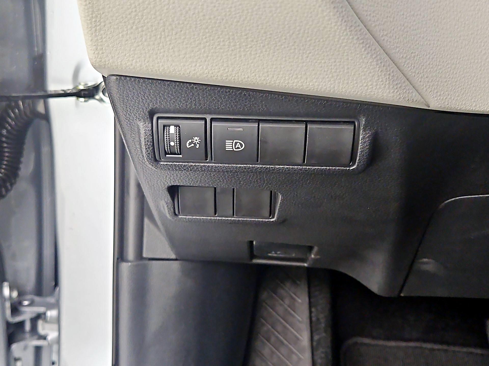 Thumbnail: 2025 Toyota Corolla Cross - 13