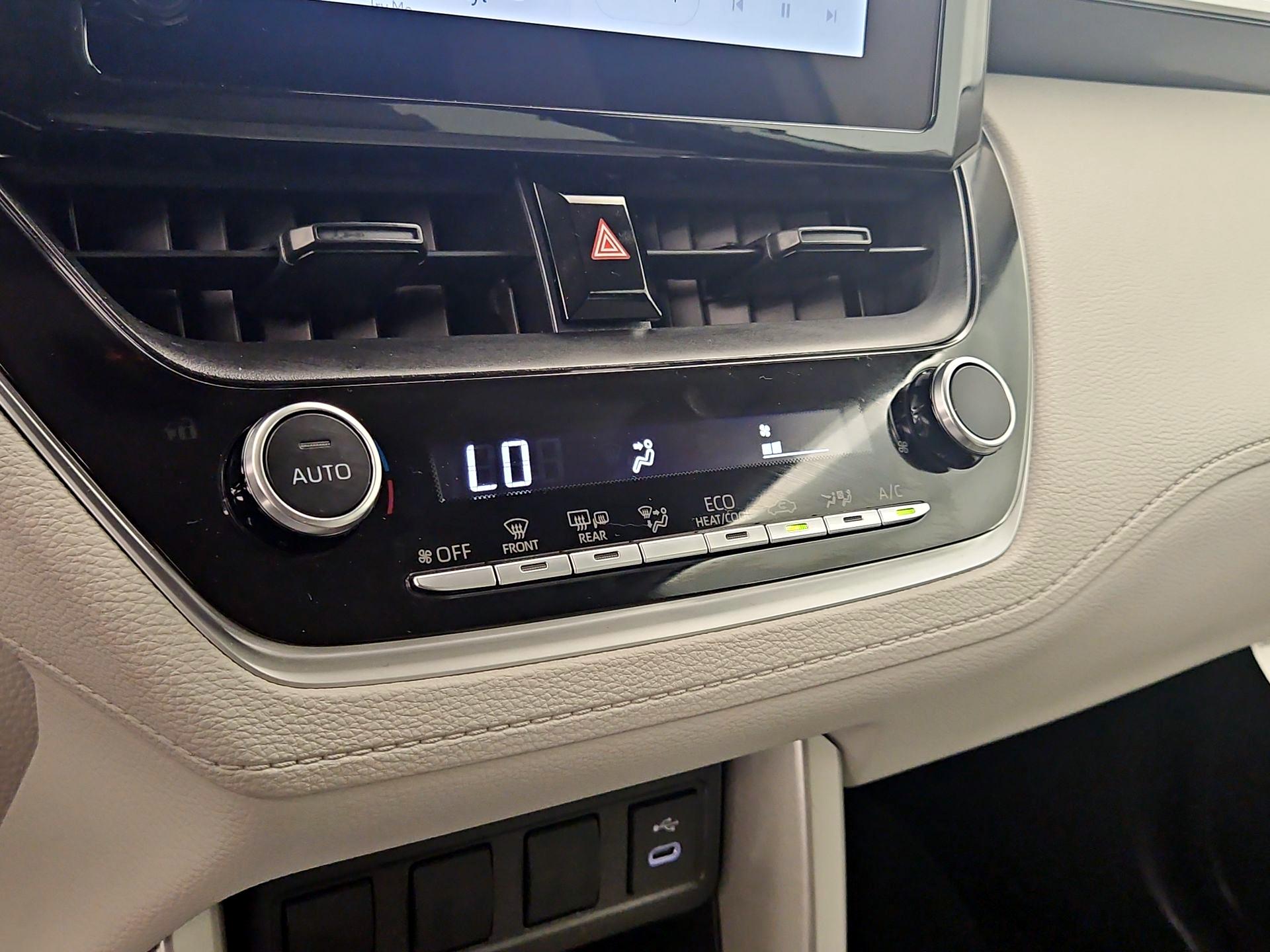 Thumbnail: 2025 Toyota Corolla Cross - 16