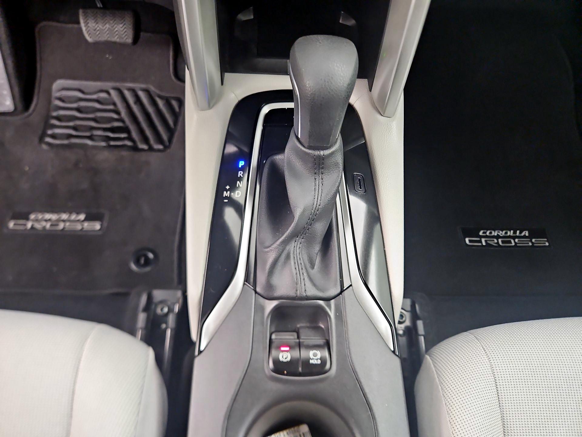 Thumbnail: 2025 Toyota Corolla Cross - 17