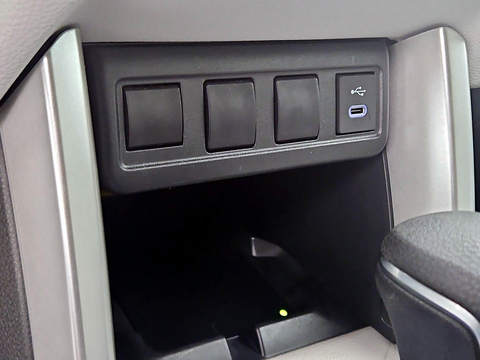 Thumbnail: 2025 Toyota Corolla Cross - 18