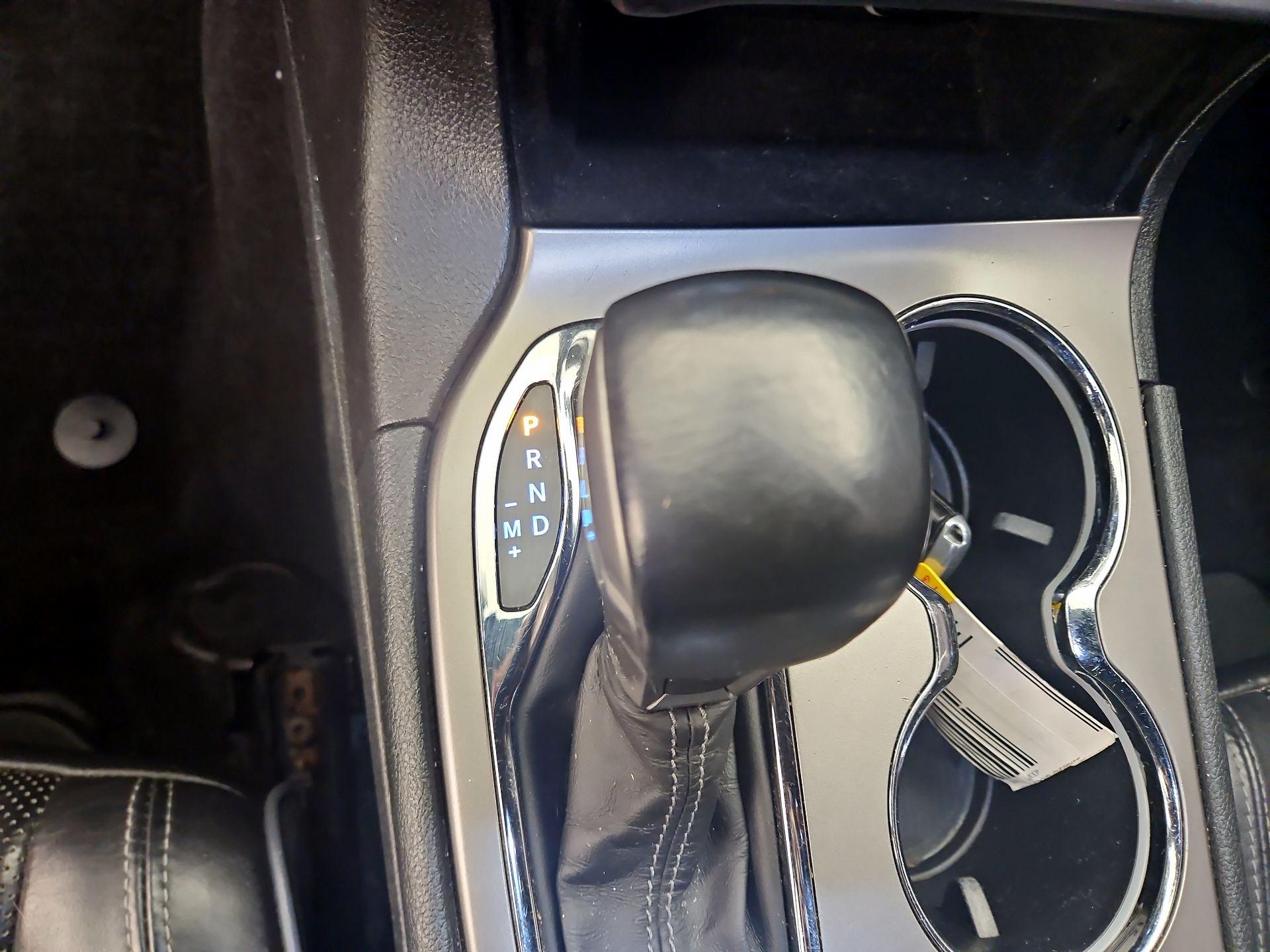 Thumbnail: 2020 Jeep Grand Cherokee - 17