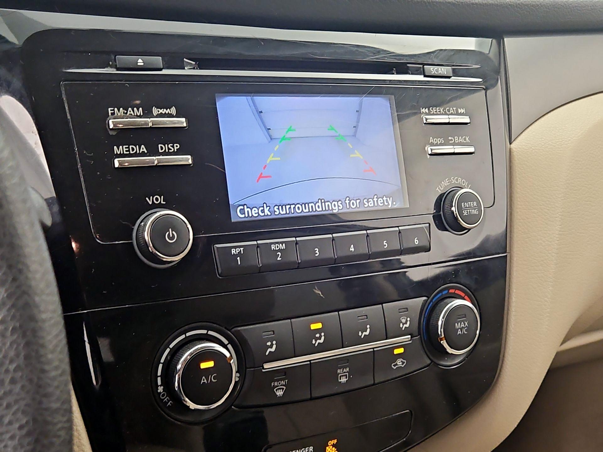 Thumbnail: 2016 Nissan Rogue - 14