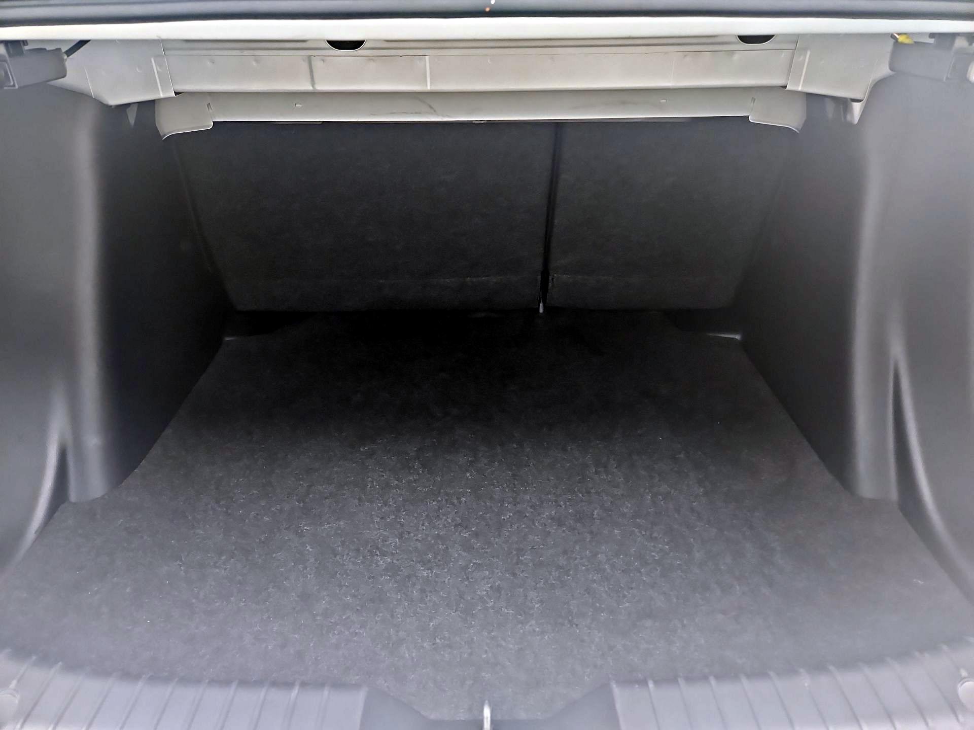 Thumbnail: 2017 Toyota Yaris iA - 20