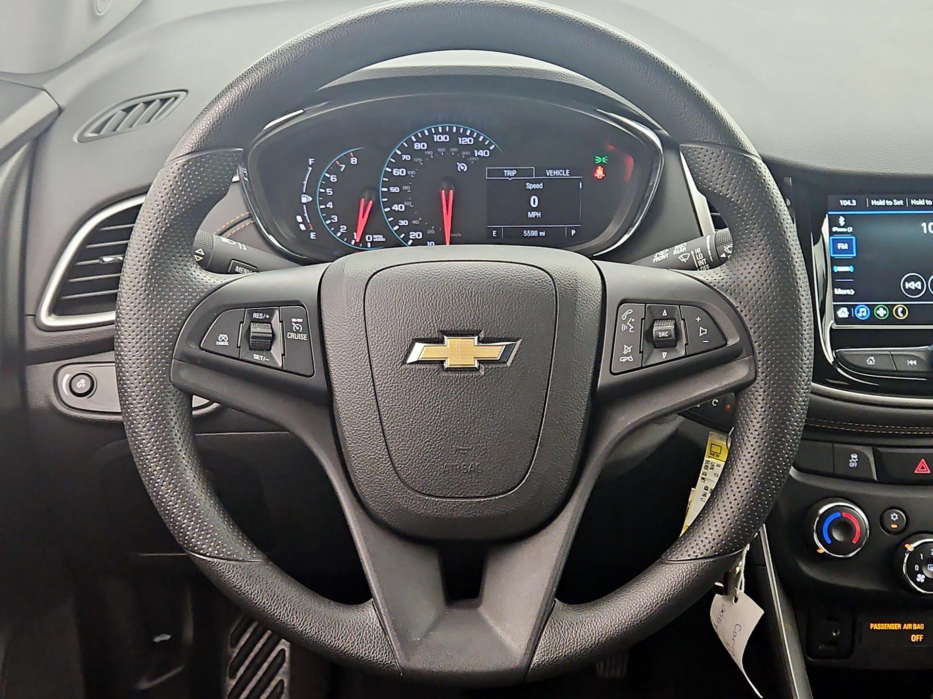 Thumbnail: 2018 Chevrolet Trax - 10