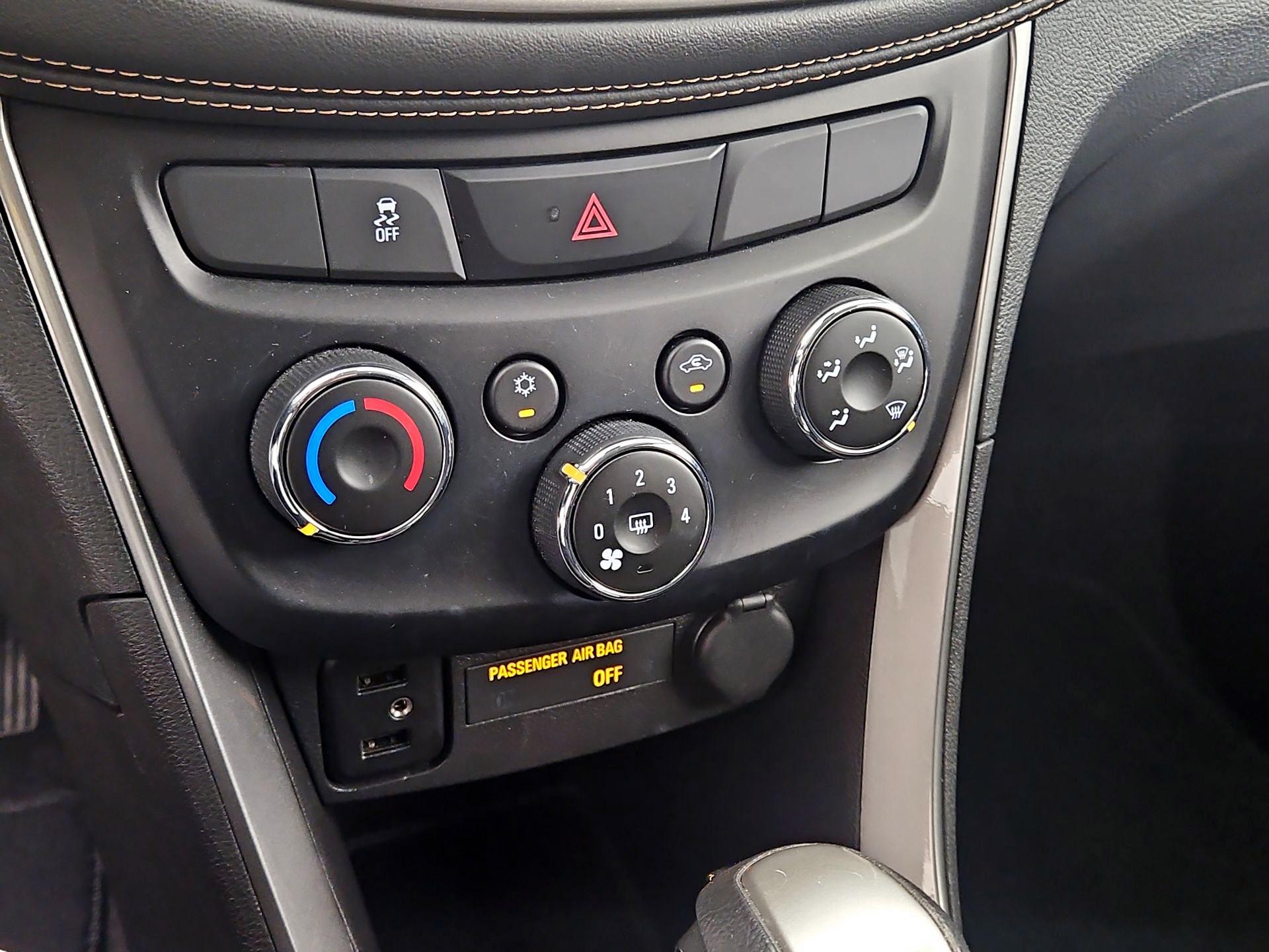 Thumbnail: 2018 Chevrolet Trax - 16