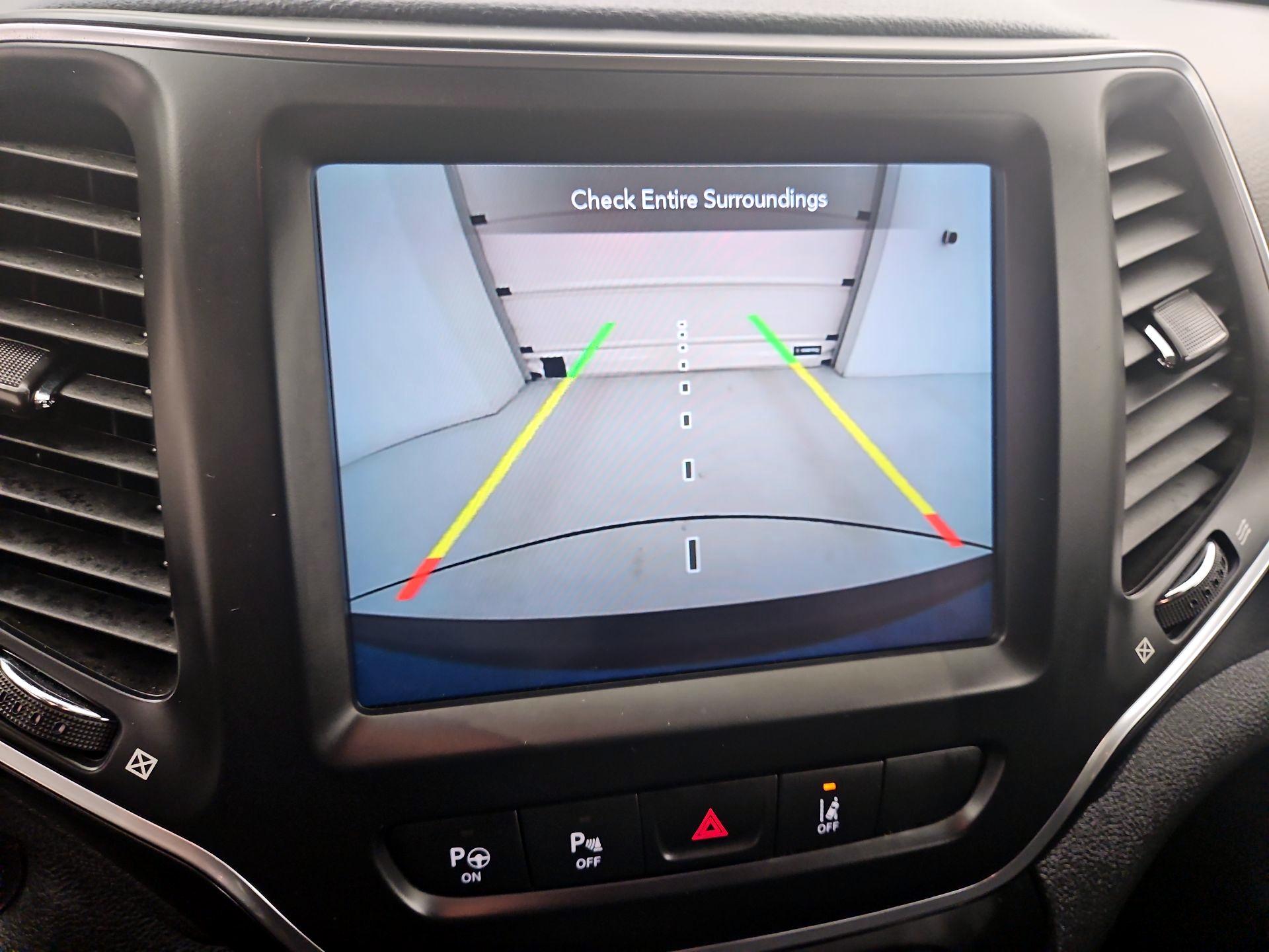 Thumbnail: 2023 Jeep Cherokee - 15