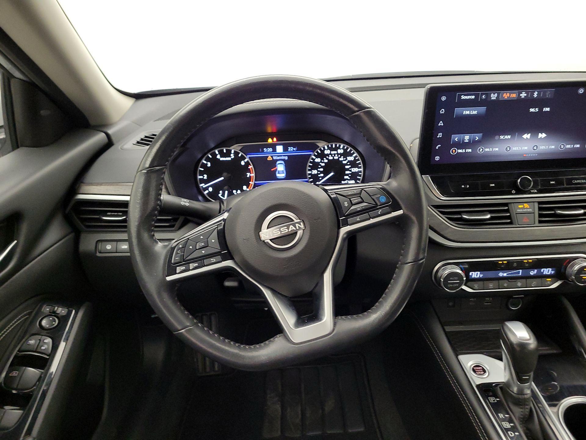 Thumbnail: 2023 Nissan Altima - 10