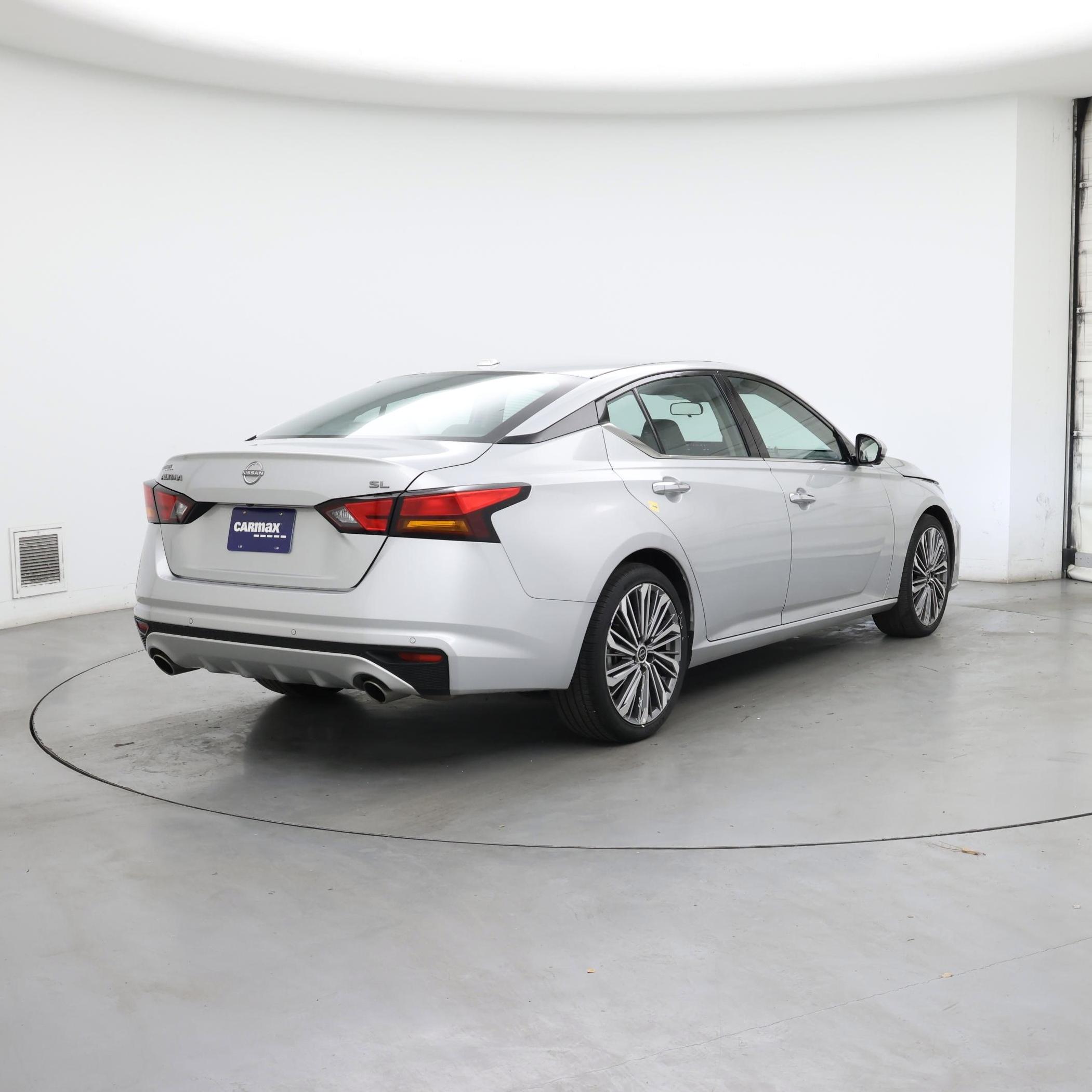 Thumbnail: 2023 Nissan Altima - 8