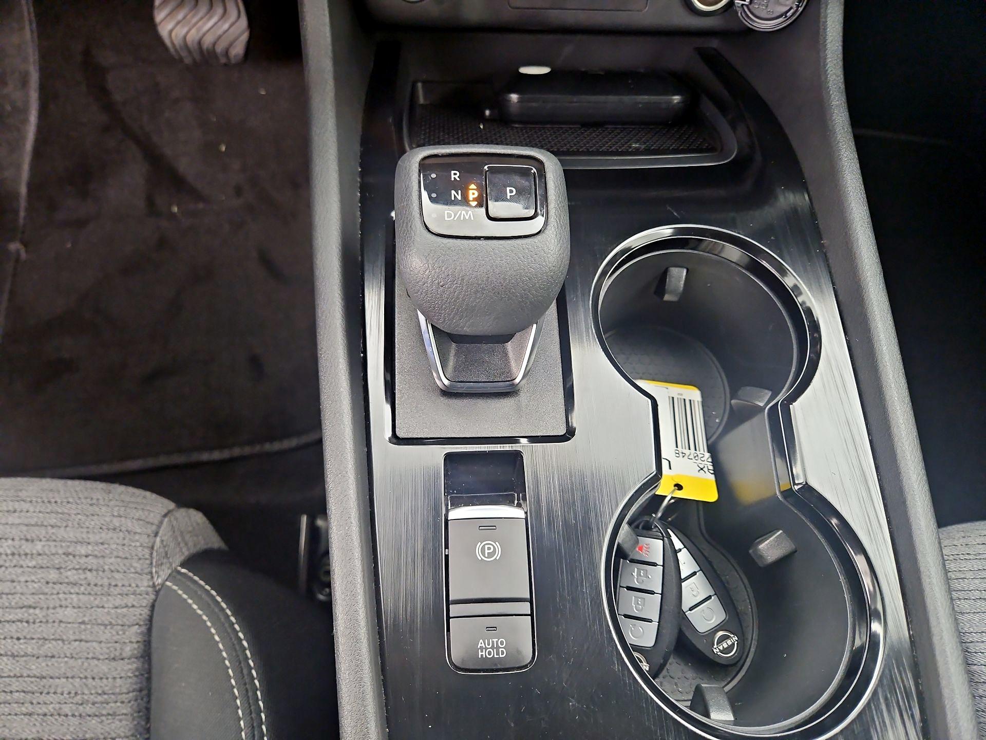 Thumbnail: 2022 Nissan Rogue - 17