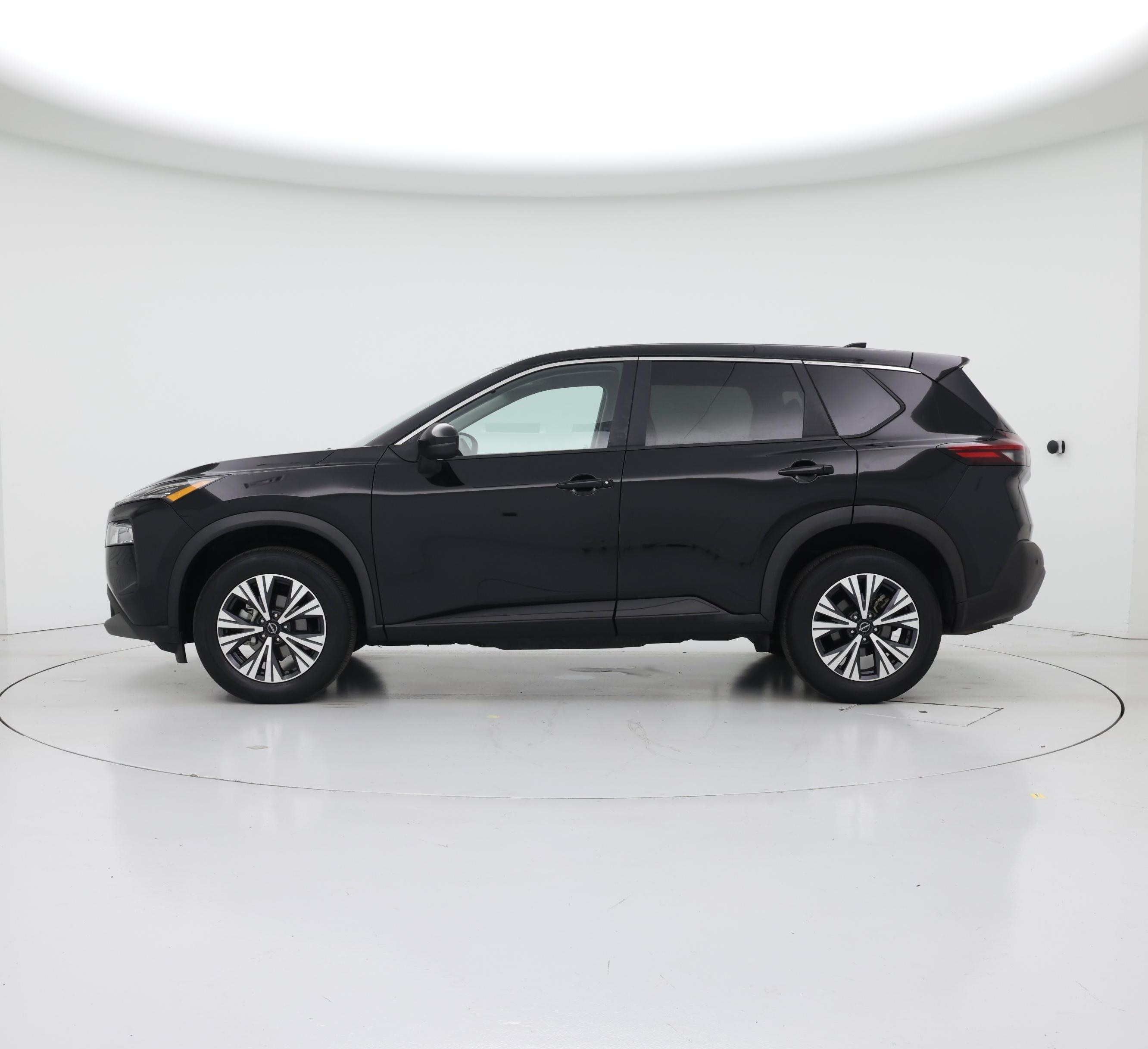 Thumbnail: 2022 Nissan Rogue - 3