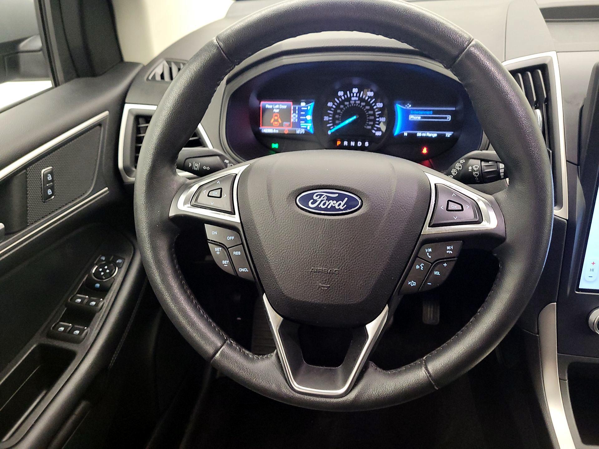 Thumbnail: 2022 Ford Edge - 10