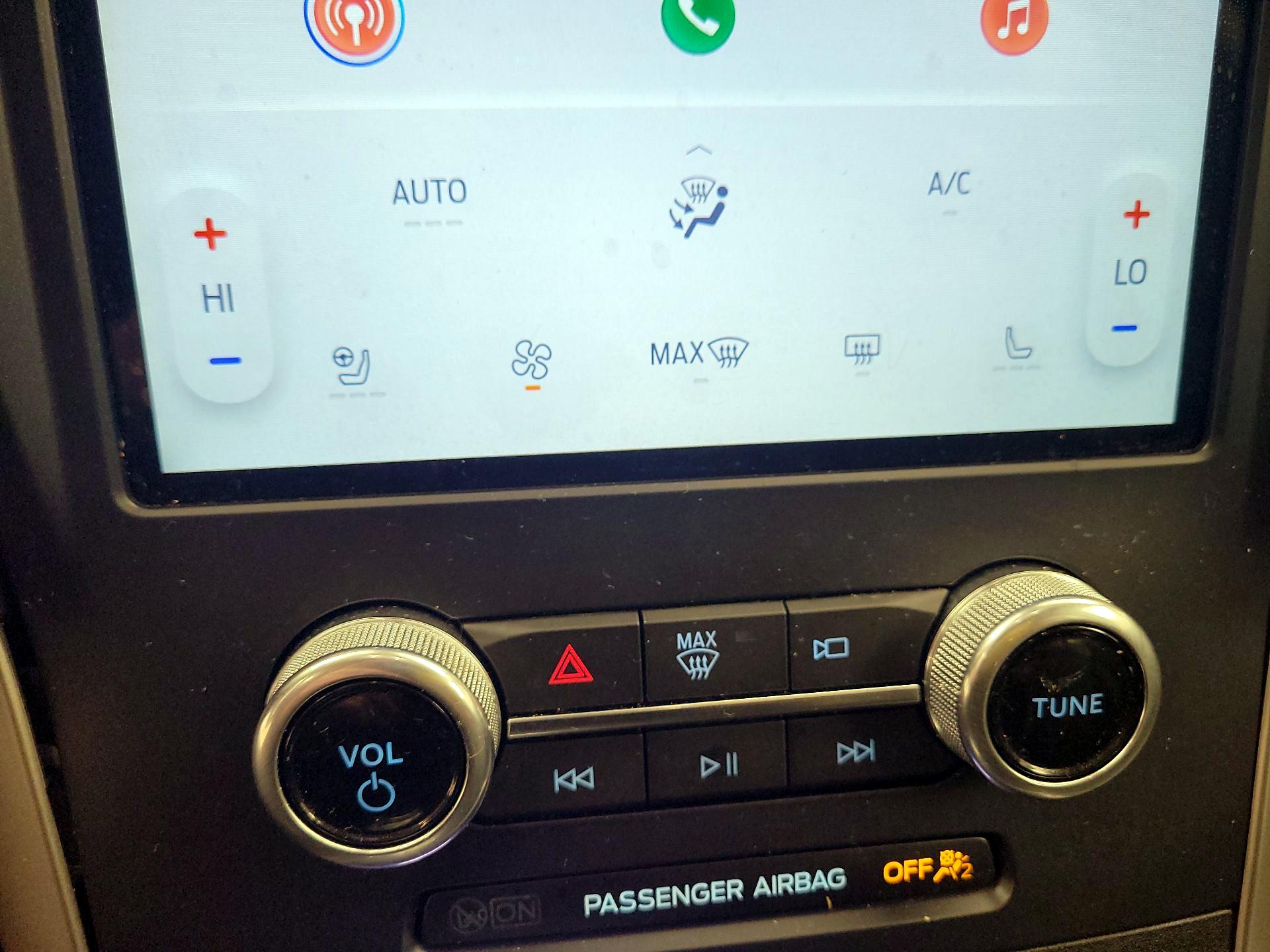 Thumbnail: 2022 Ford Edge - 16