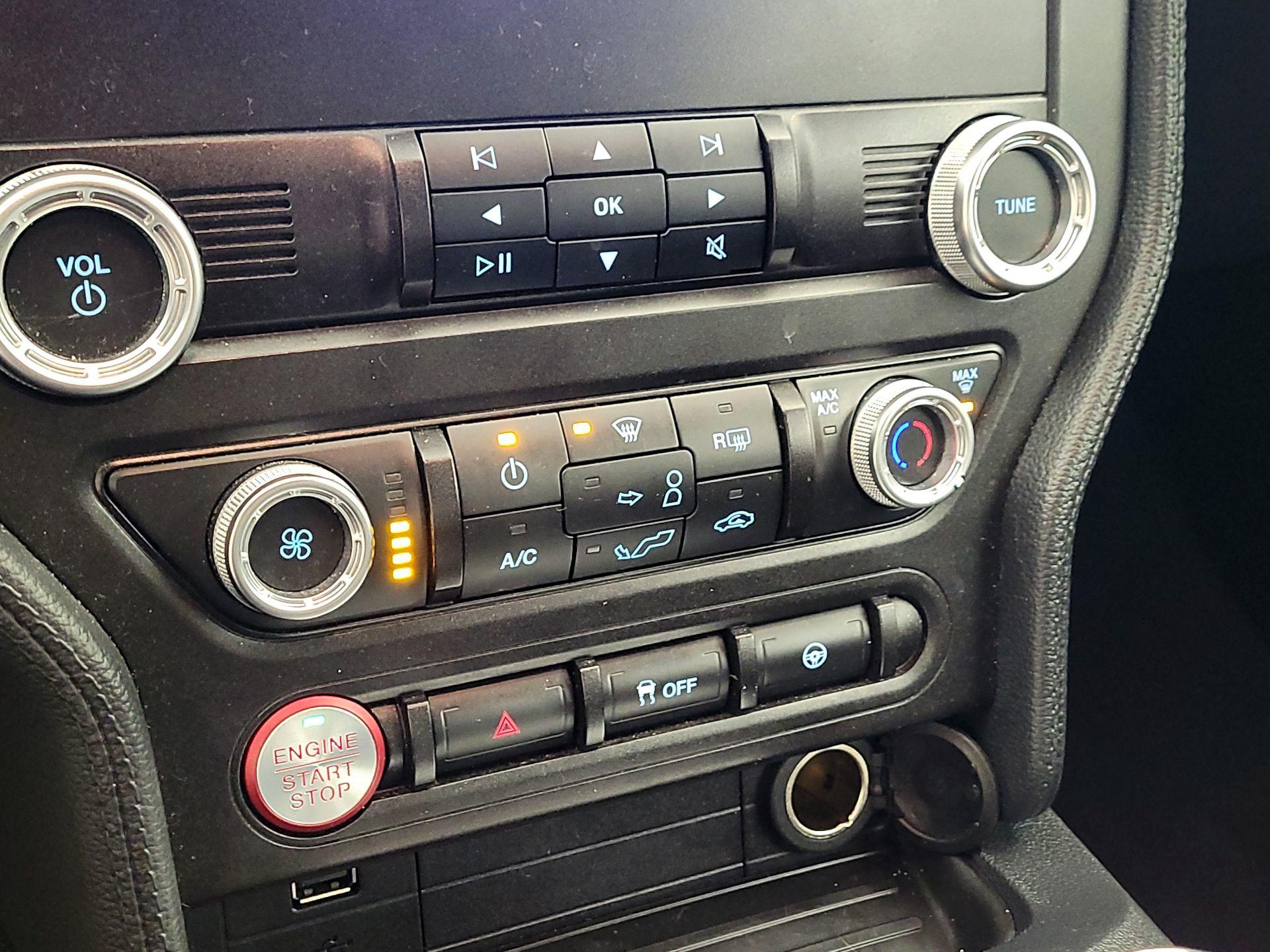 Thumbnail: 2022 Ford Mustang - 16