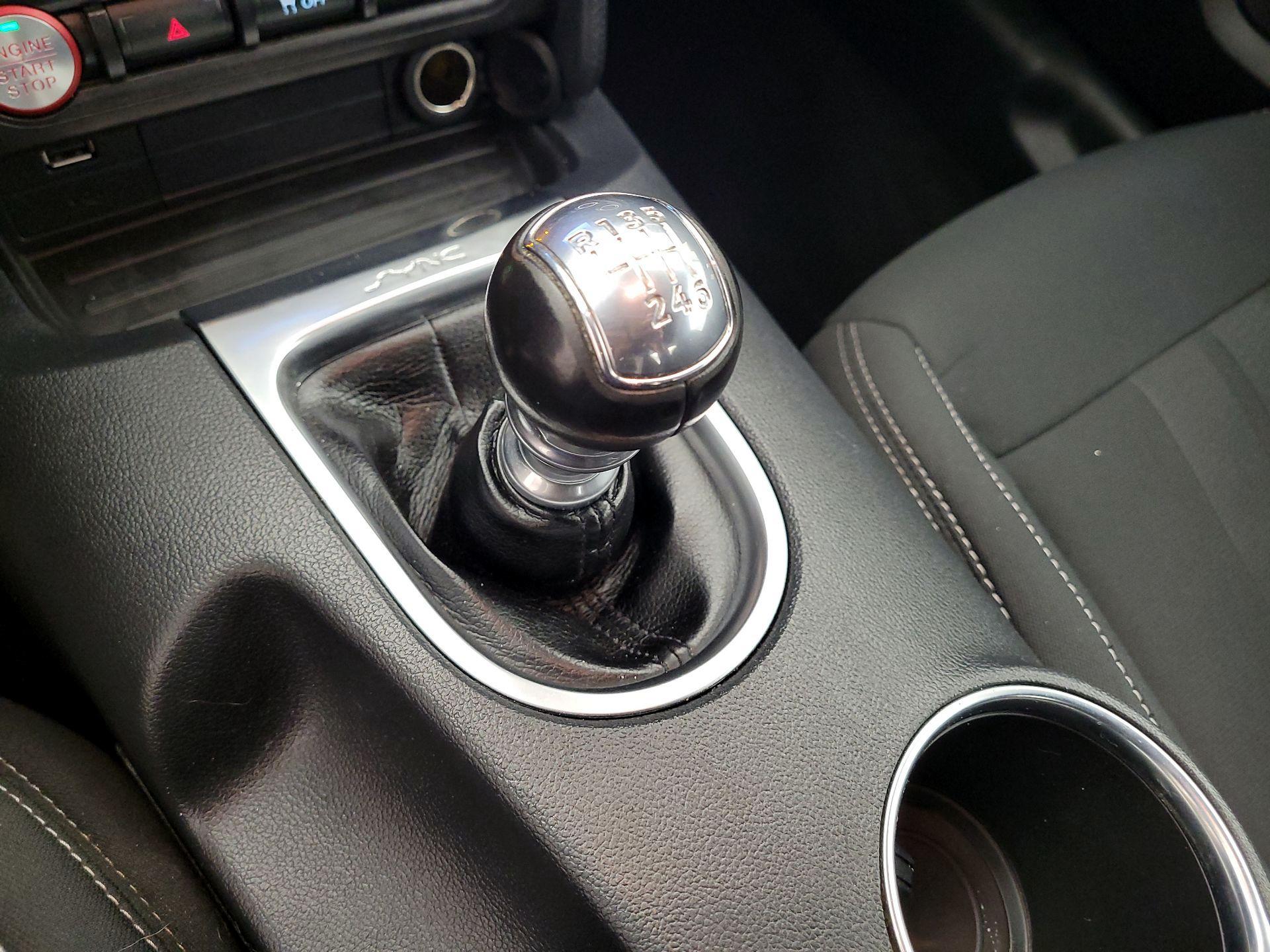 Thumbnail: 2022 Ford Mustang - 17