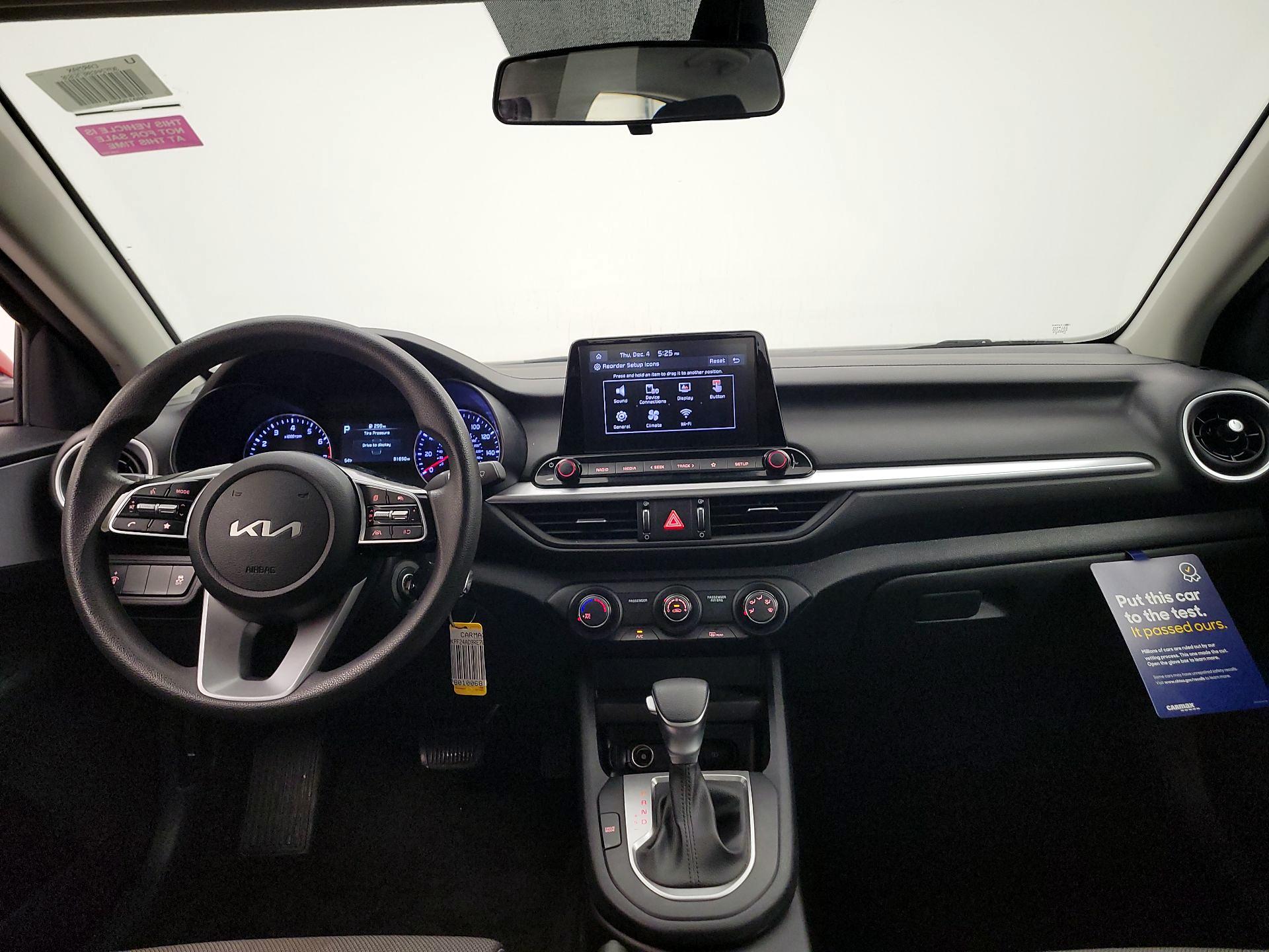 Thumbnail: 2024 Kia Forte - 9