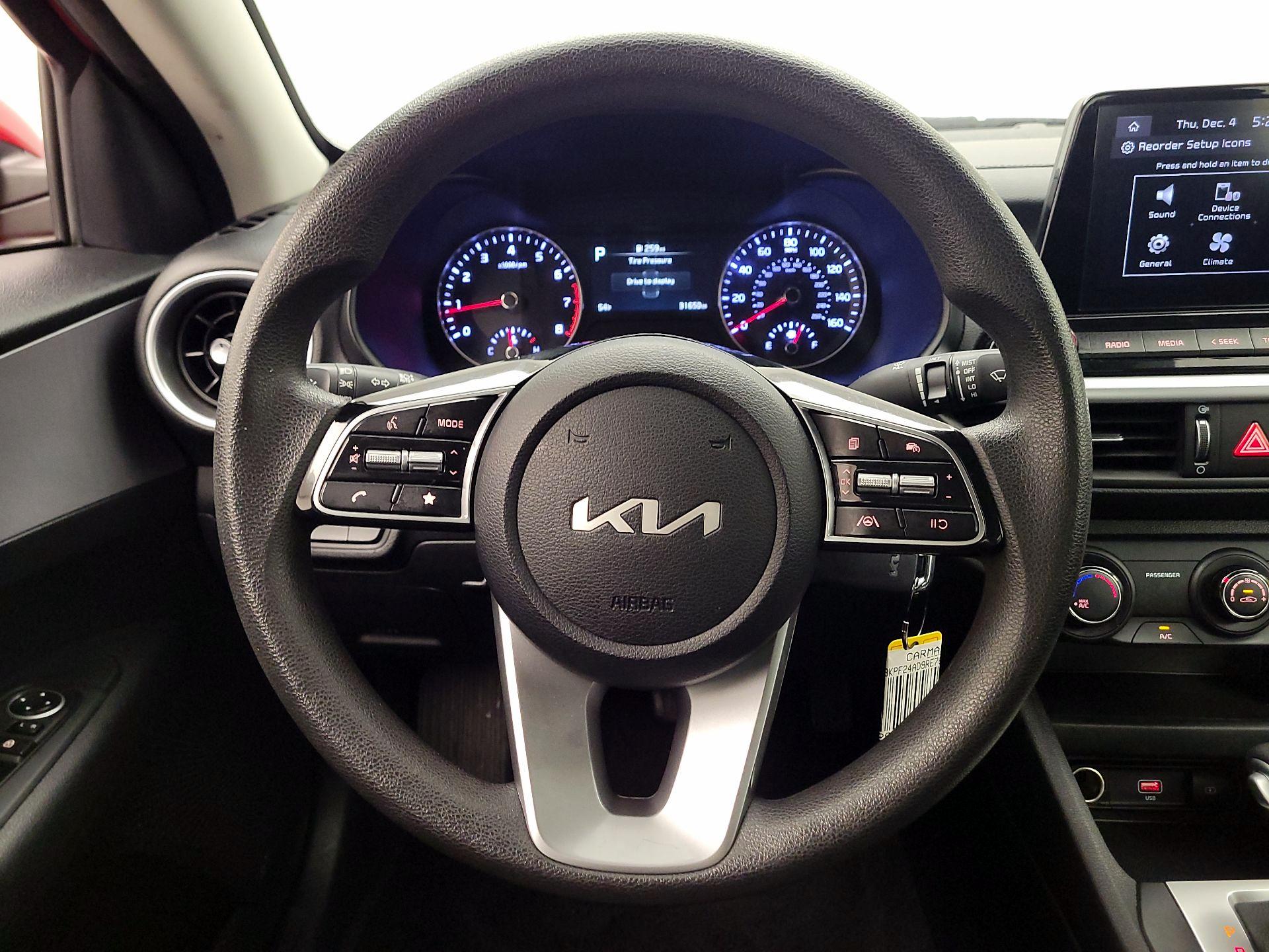 Thumbnail: 2024 Kia Forte - 10