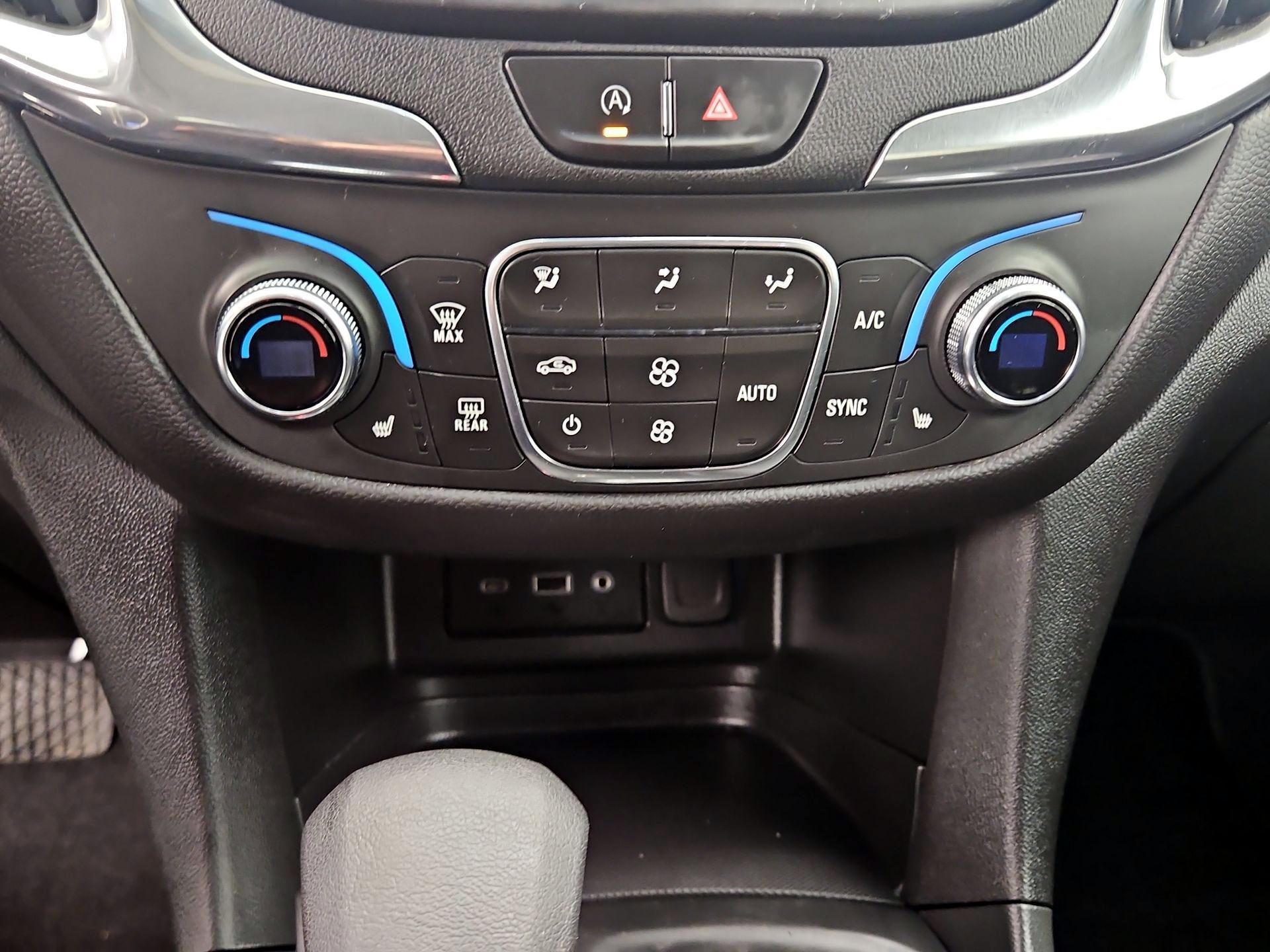 Thumbnail: 2022 Chevrolet Equinox - 16