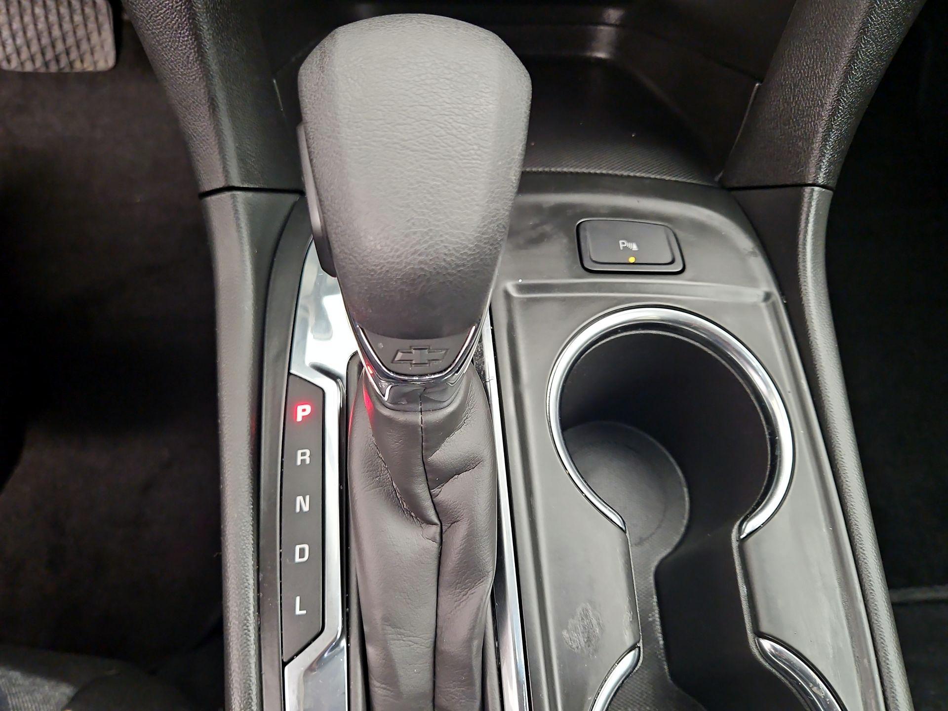 Thumbnail: 2022 Chevrolet Equinox - 17