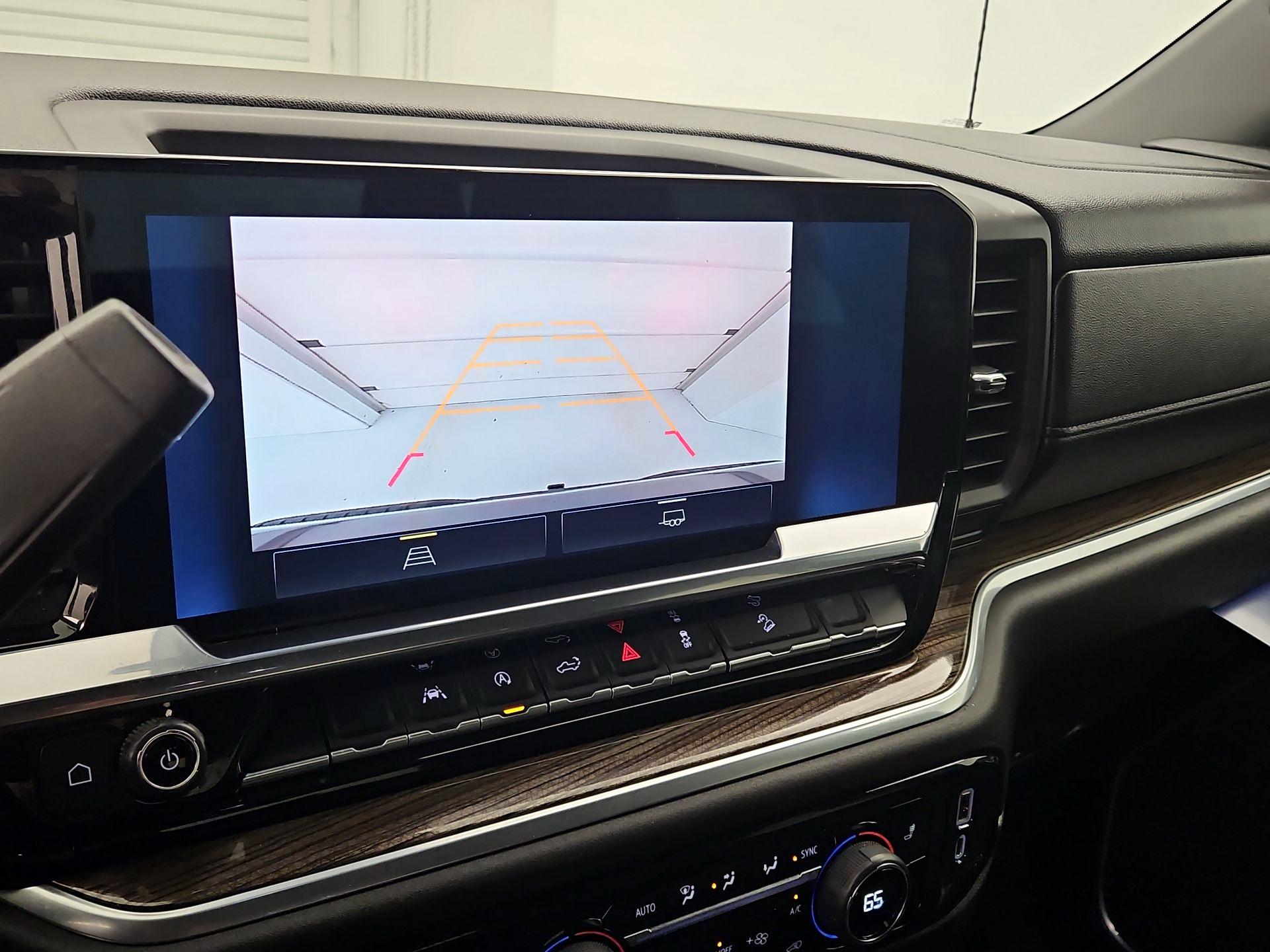 Thumbnail: 2022 Chevrolet Silverado 1500 - 14