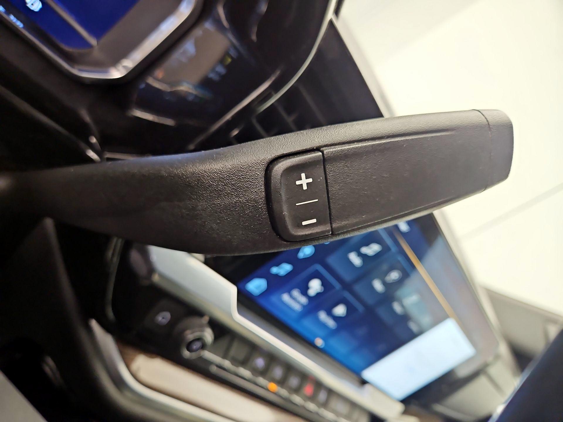 Thumbnail: 2022 Chevrolet Silverado 1500 - 17