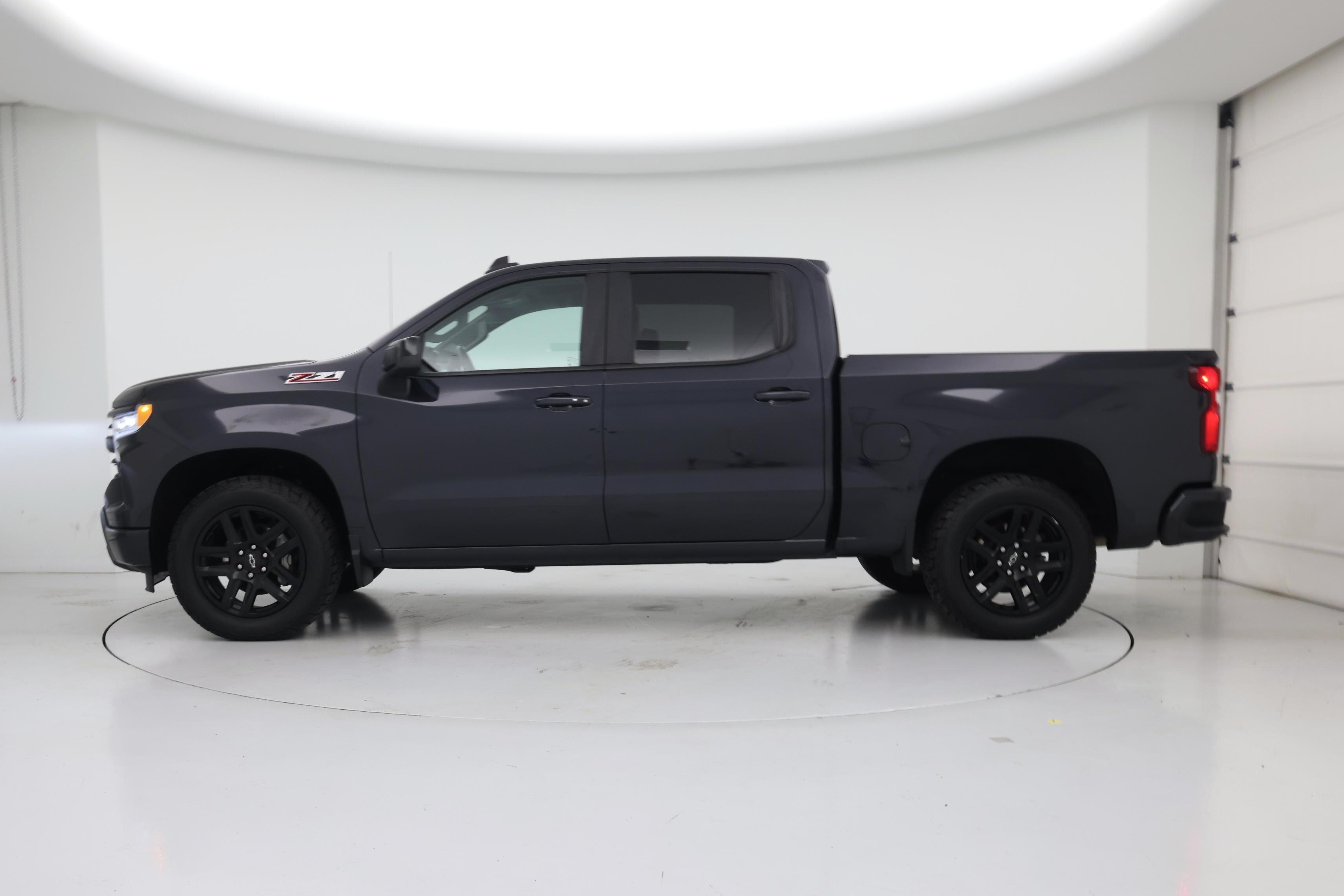 Thumbnail: 2022 Chevrolet Silverado 1500 - 3