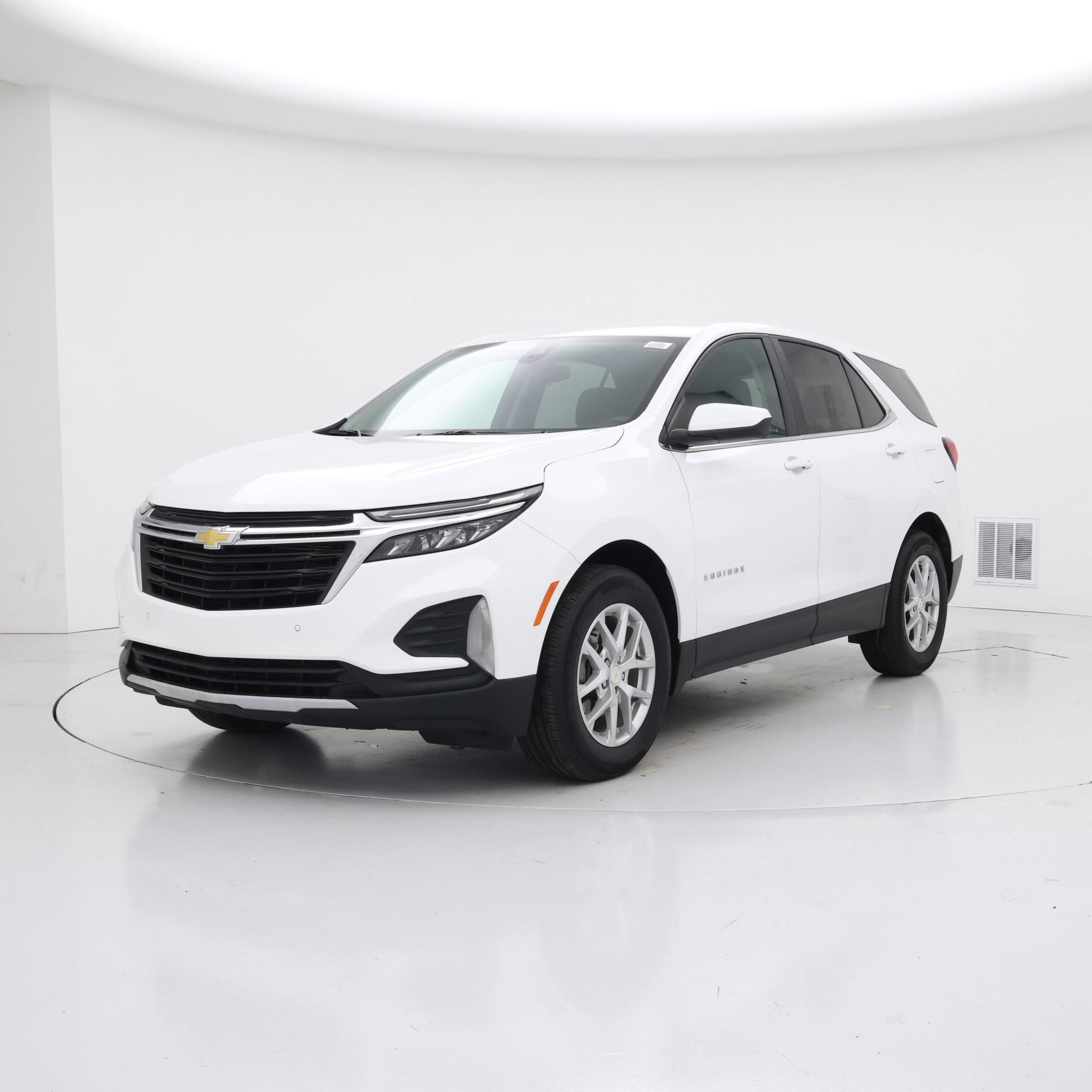 Thumbnail: 2022 Chevrolet Equinox - 4