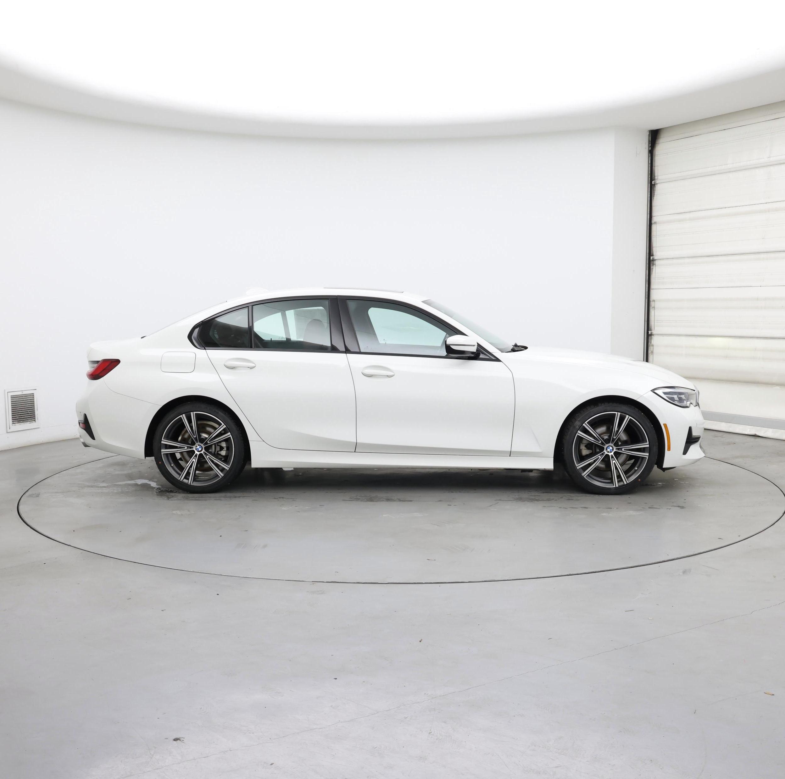 Thumbnail: 2022 BMW 3 Series - 7