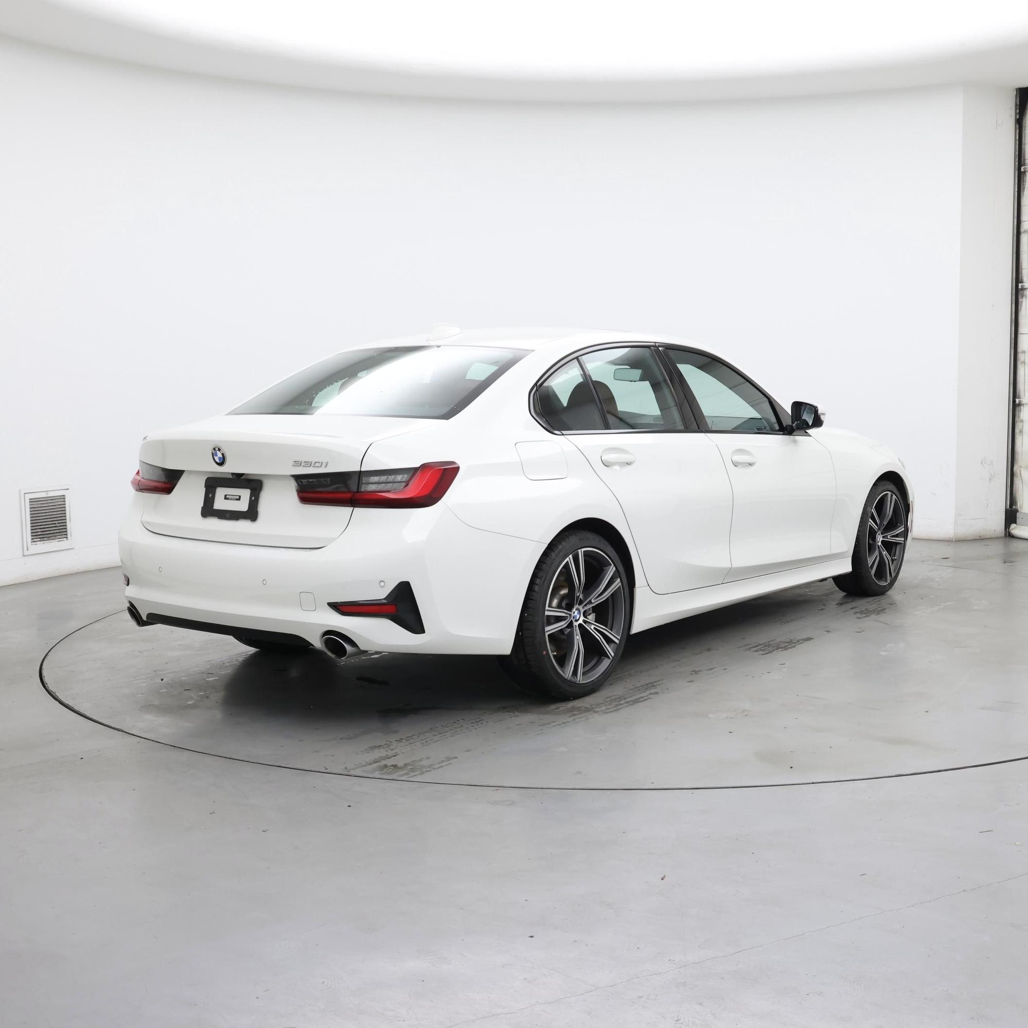 Thumbnail: 2022 BMW 3 Series - 8