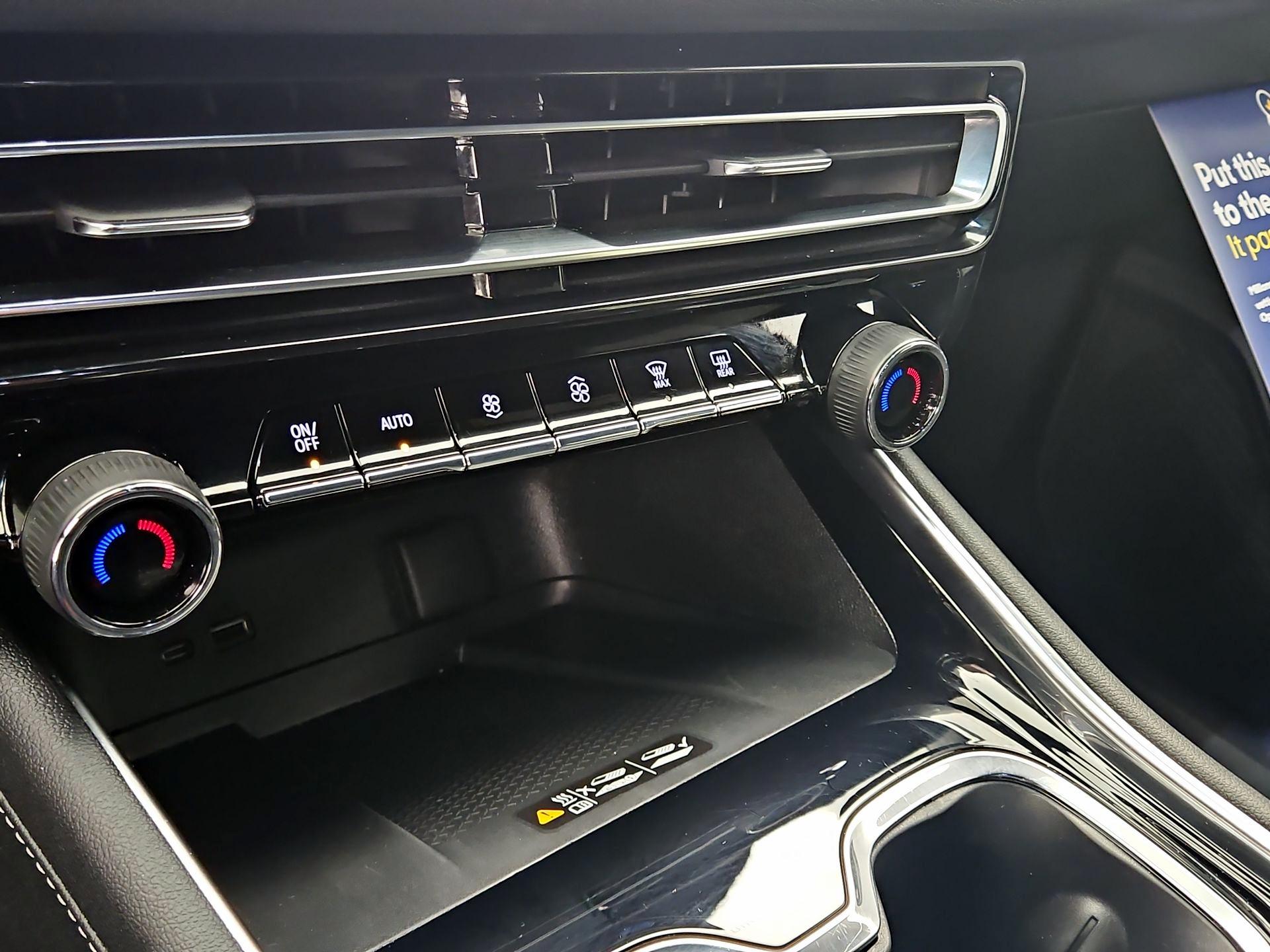 Thumbnail: 2025 Chevrolet Traverse - 17