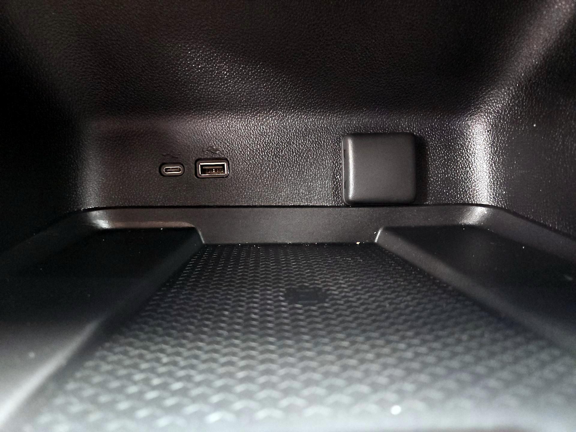 Thumbnail: 2025 Chevrolet Traverse - 19