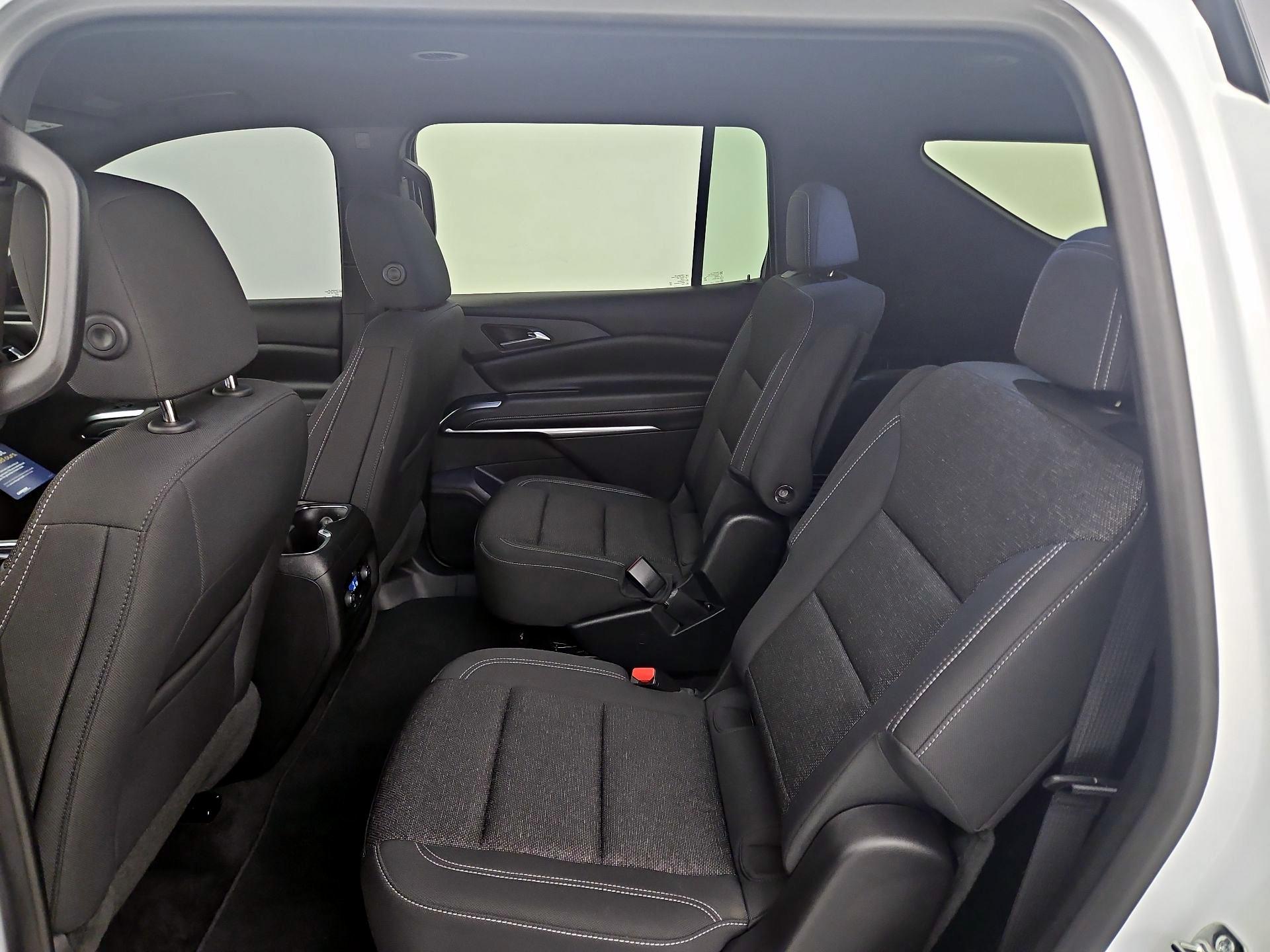 Thumbnail: 2025 Chevrolet Traverse - 20