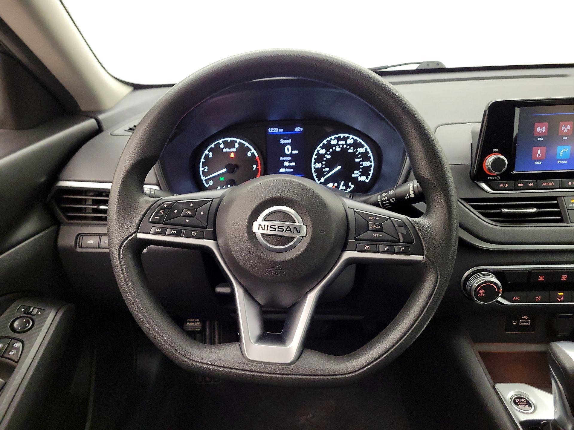 Thumbnail: 2021 Nissan Altima - 10