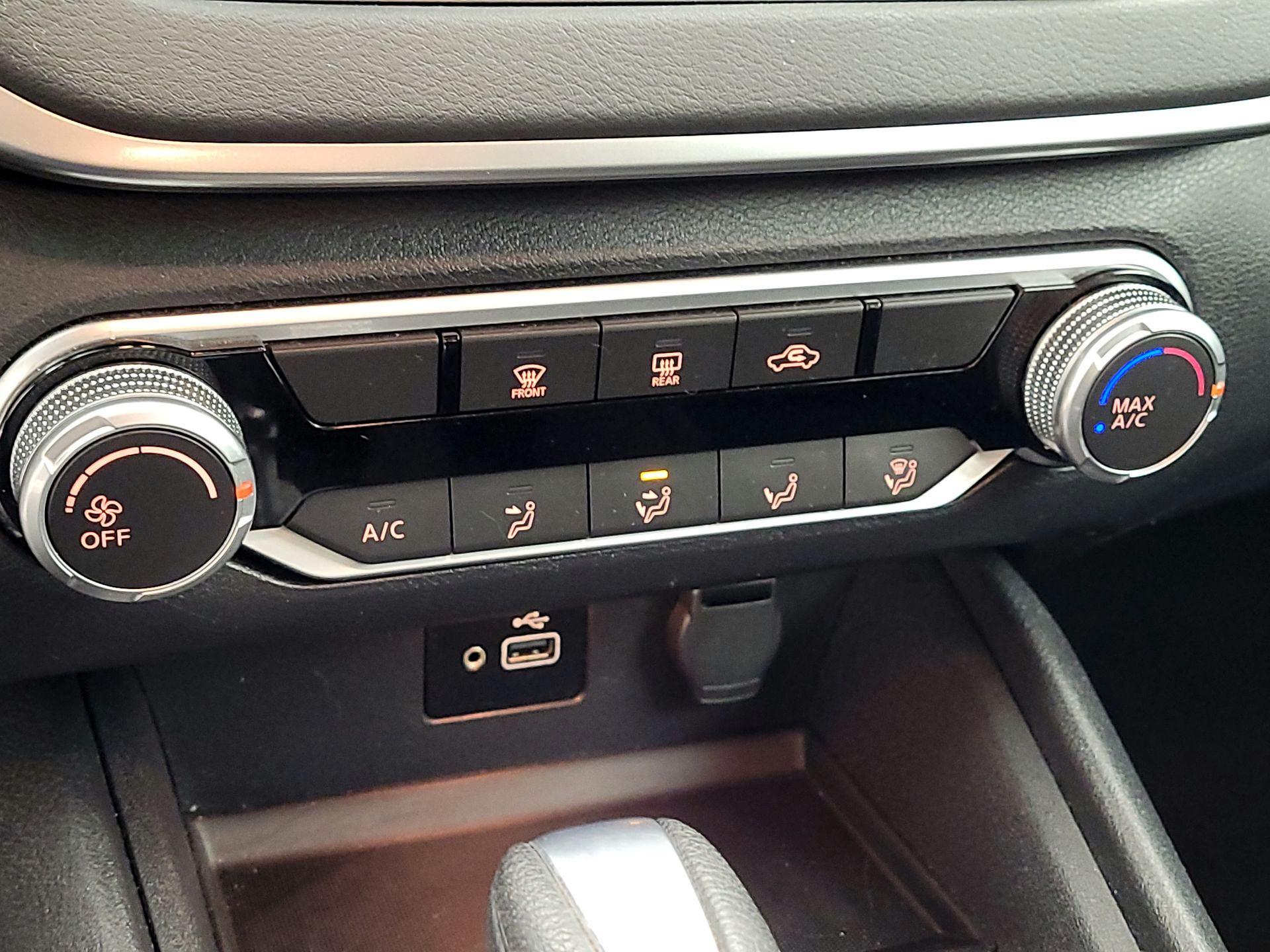 Thumbnail: 2021 Nissan Altima - 16