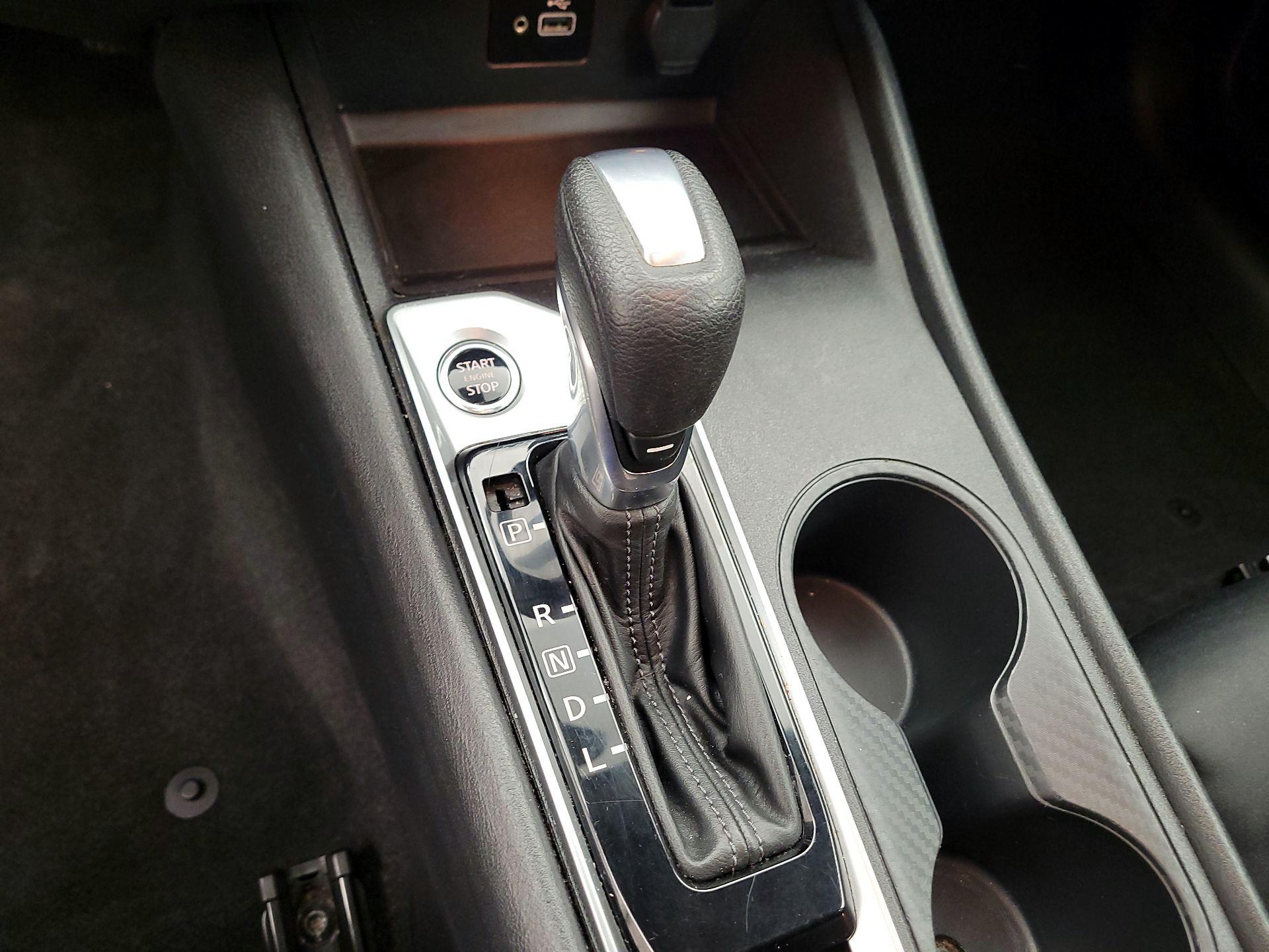 Thumbnail: 2021 Nissan Altima - 17