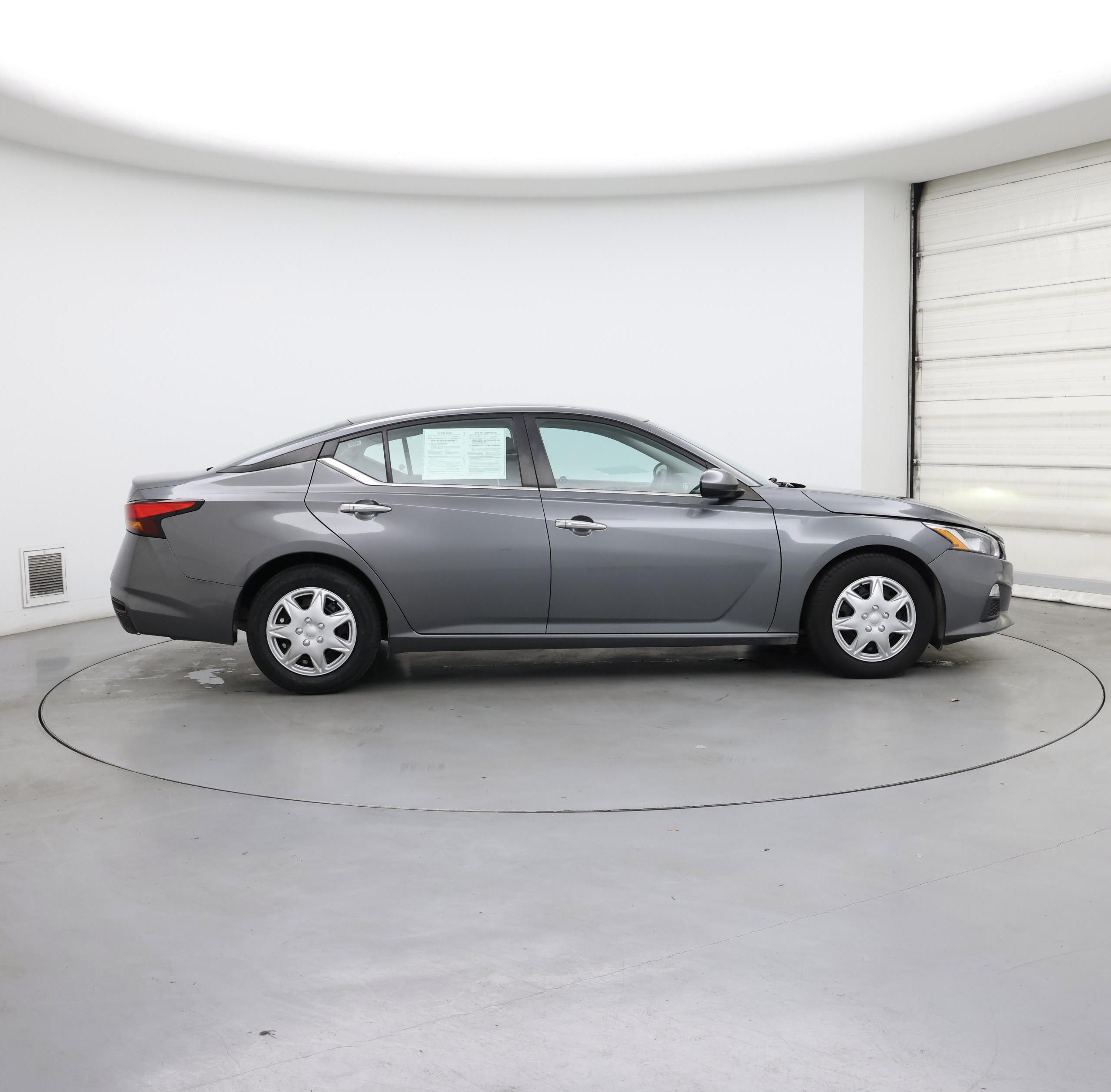 Thumbnail: 2021 Nissan Altima - 7