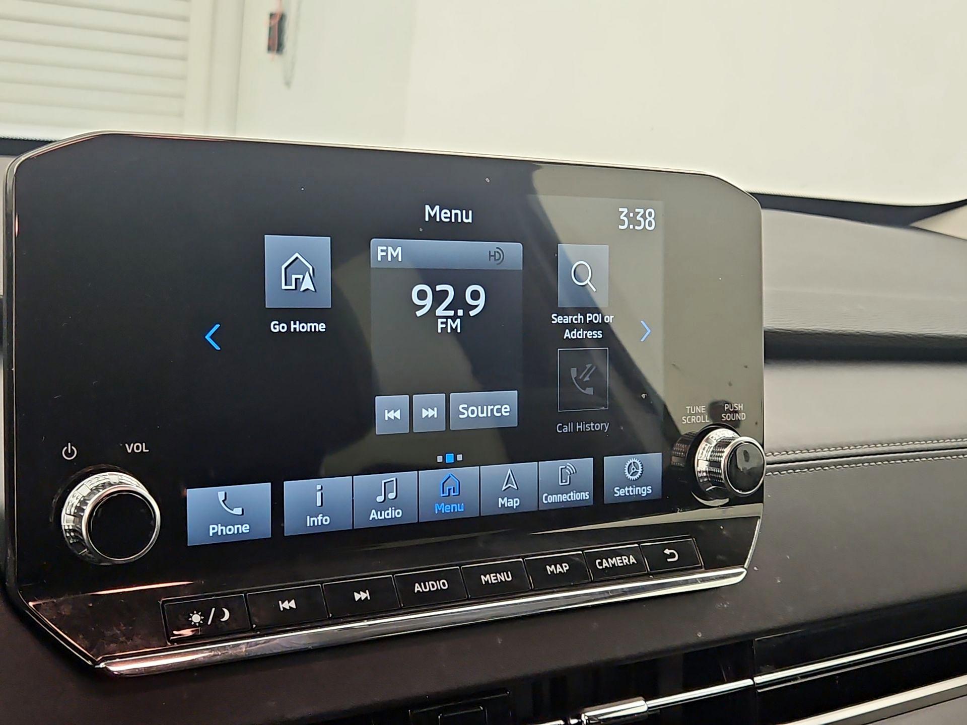 Thumbnail: 2024 Mitsubishi Outlander - 16