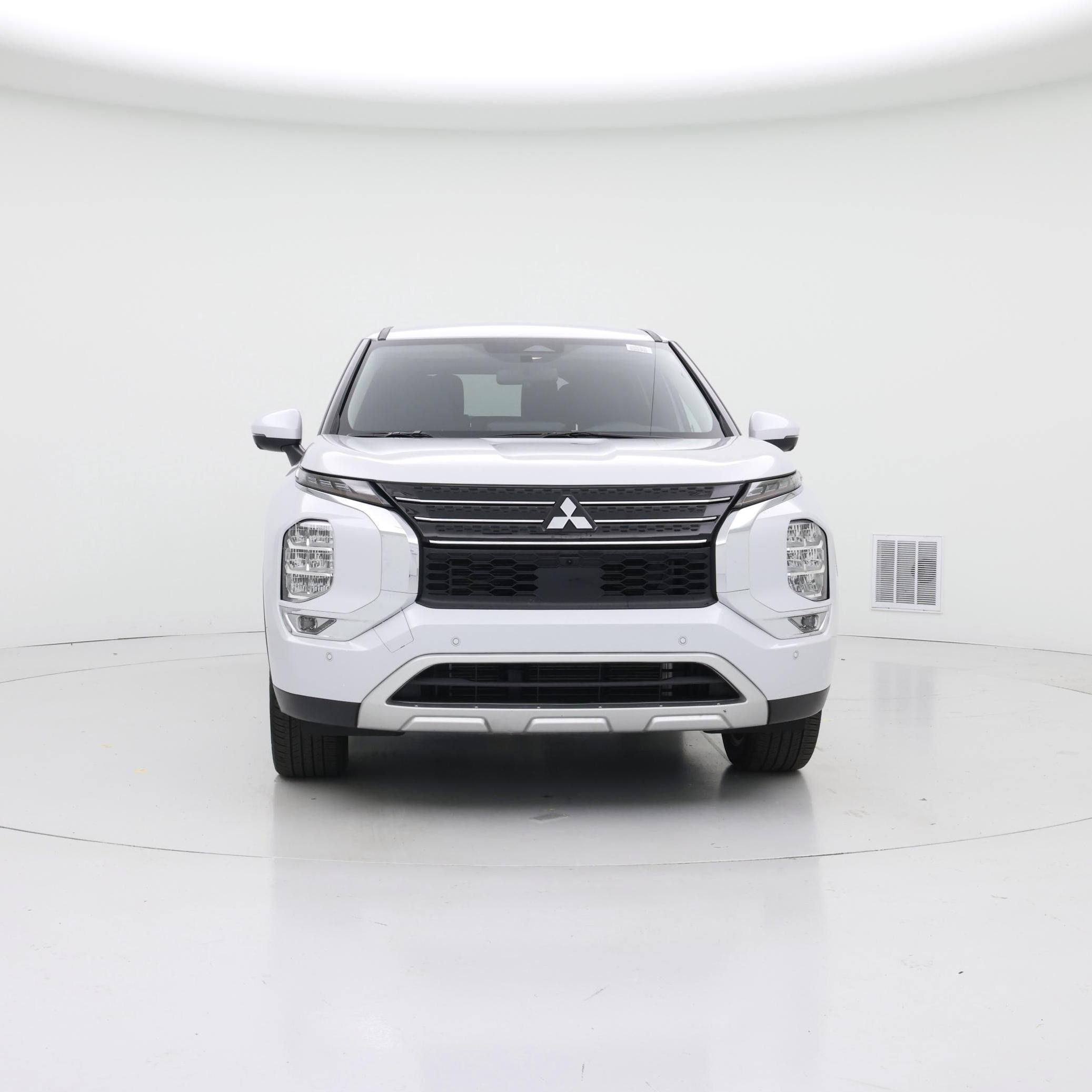 Thumbnail: 2024 Mitsubishi Outlander - 5