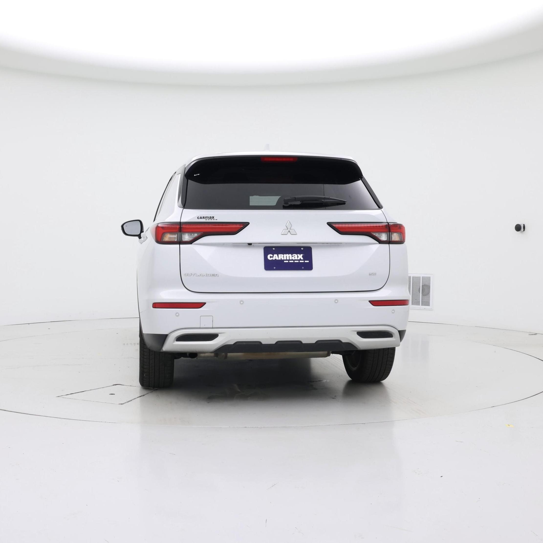 Thumbnail: 2024 Mitsubishi Outlander - 6