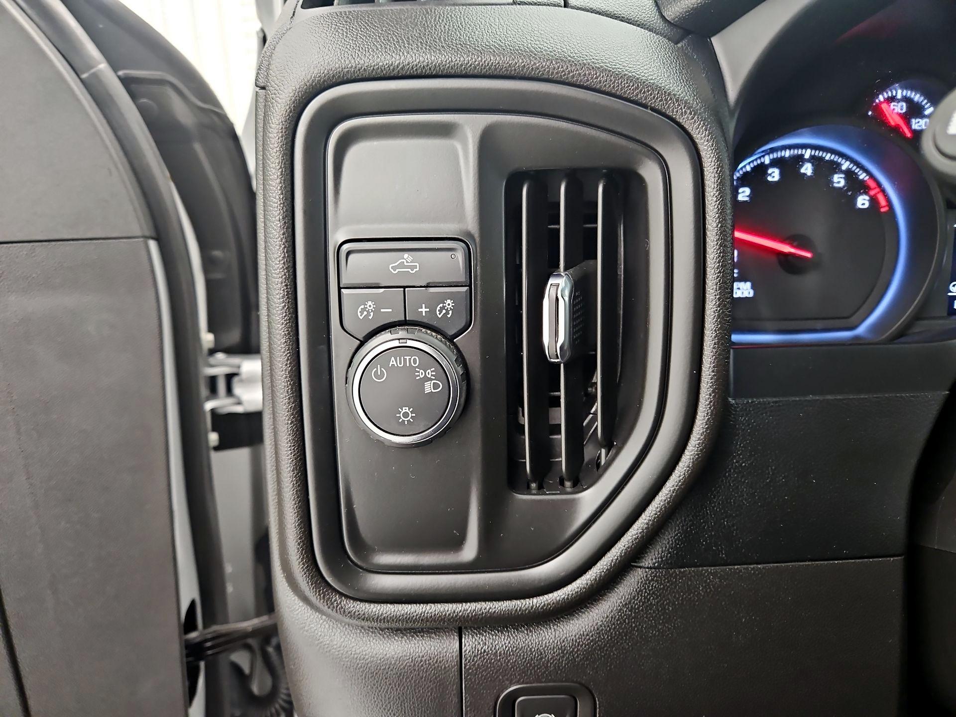 Thumbnail: 2022 Chevrolet Silverado 1500 - 13