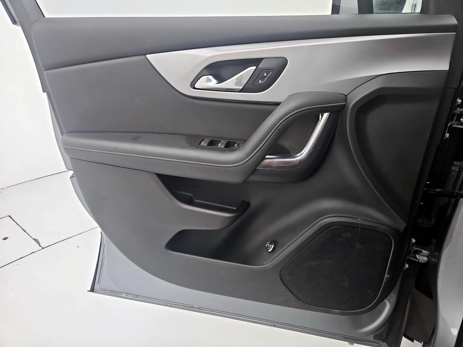 Thumbnail: 2023 Chevrolet Blazer - 12