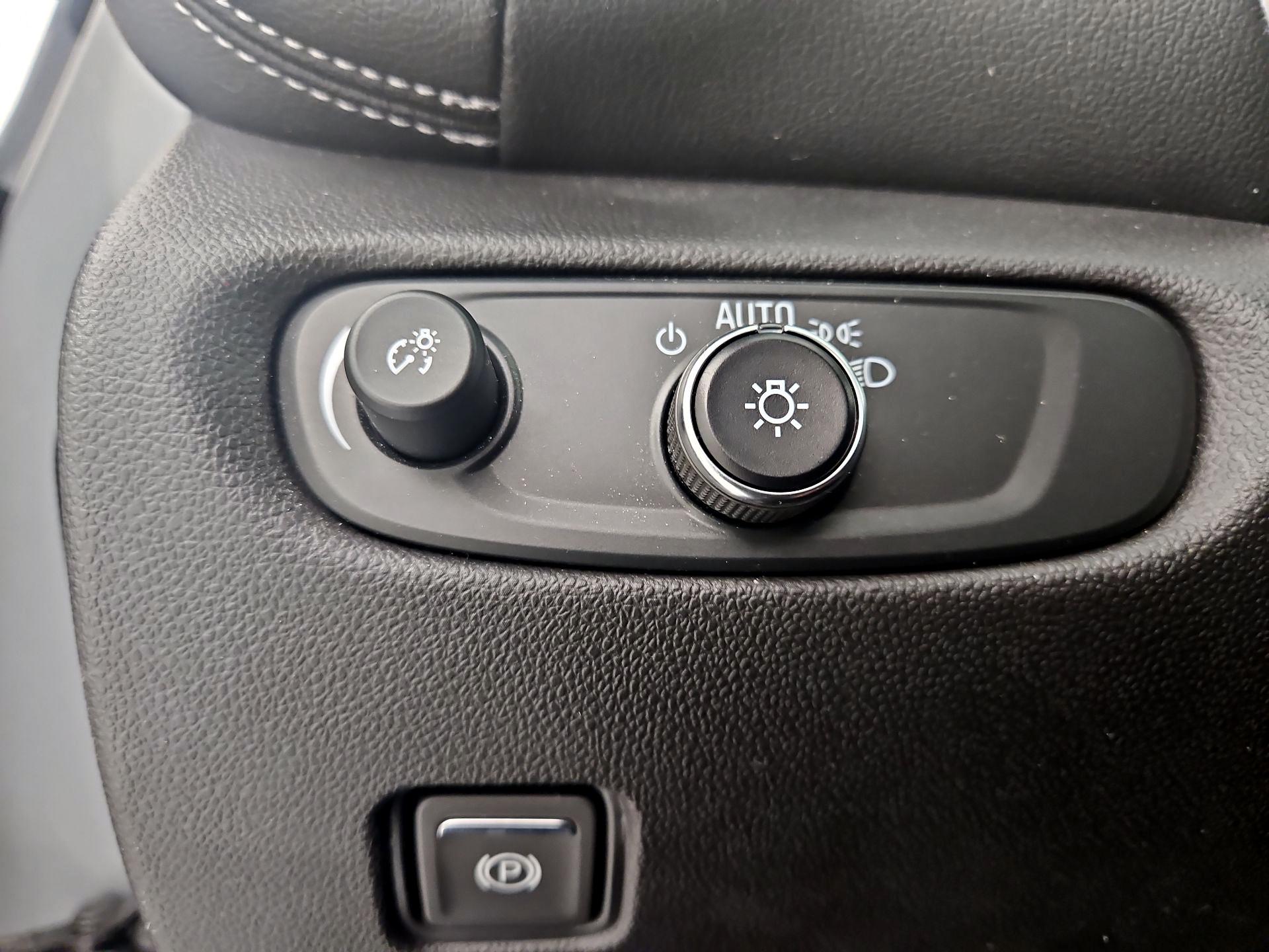 Thumbnail: 2023 Chevrolet Blazer - 13