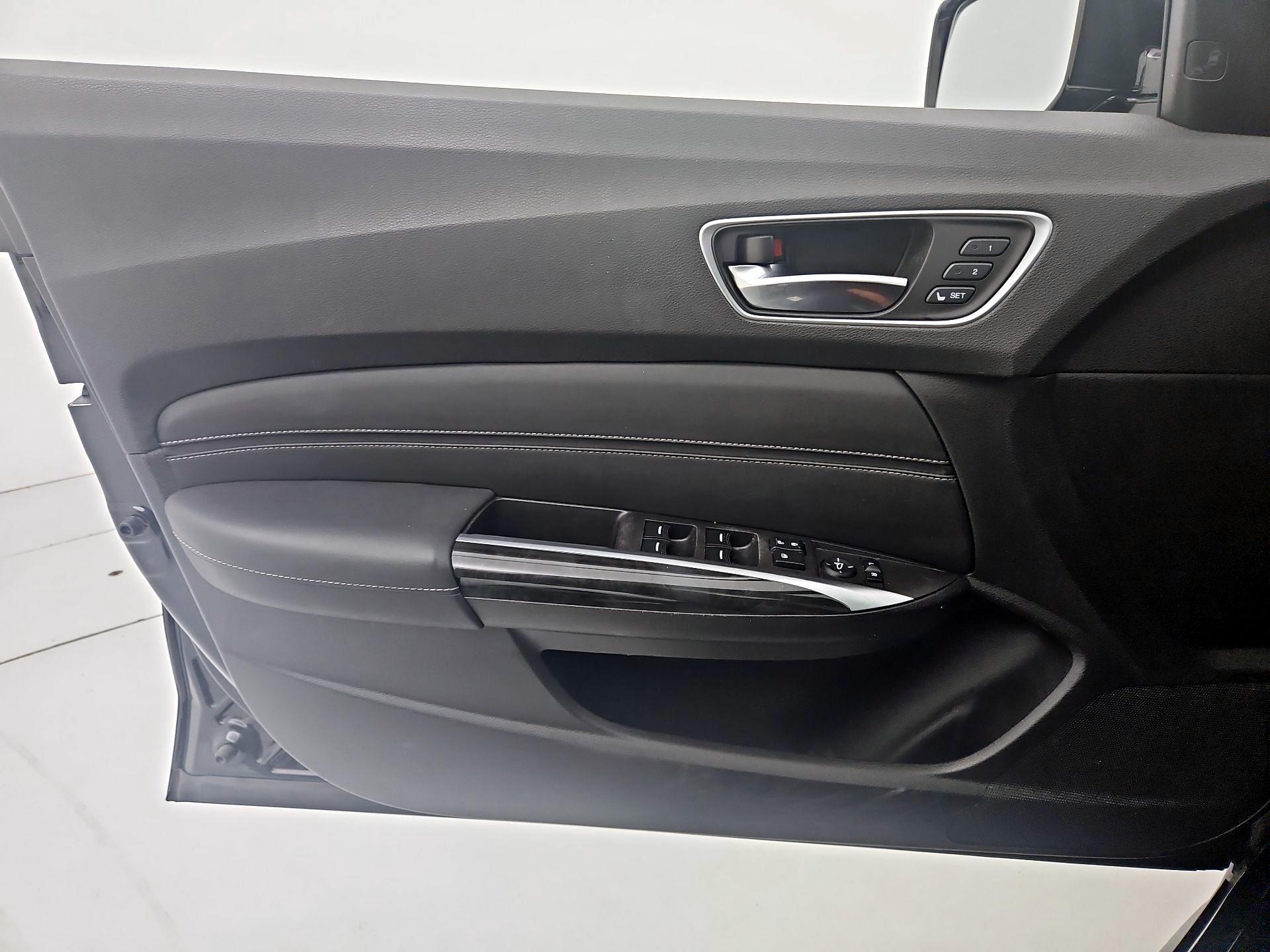 Thumbnail: 2018 Acura TLX - 12