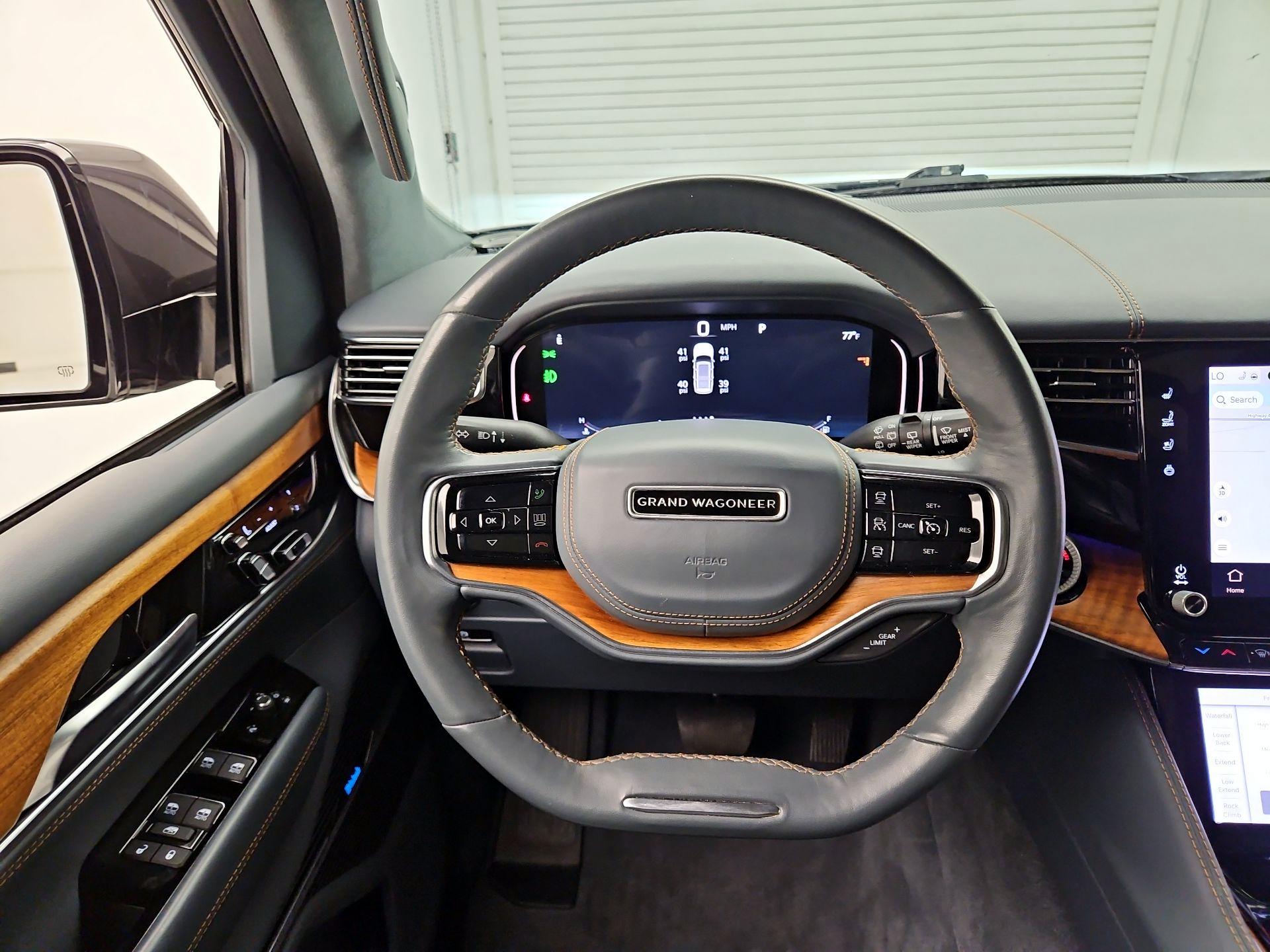 Thumbnail: 2022 Jeep Grand Wagoneer - 10