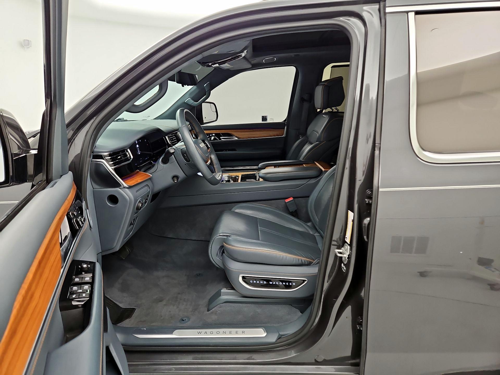 Thumbnail: 2022 Jeep Grand Wagoneer - 11