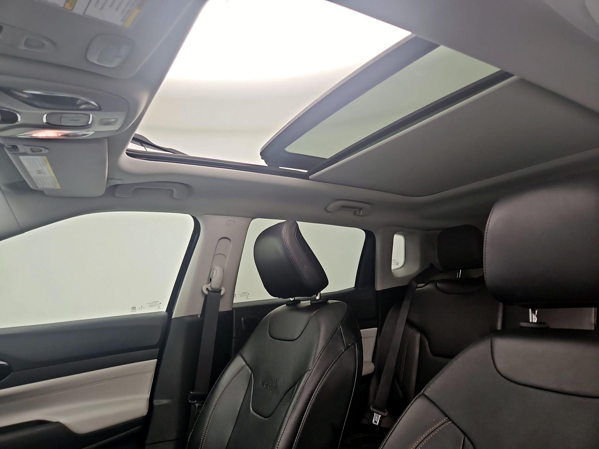 Thumbnail: 2022 Jeep Compass - 20