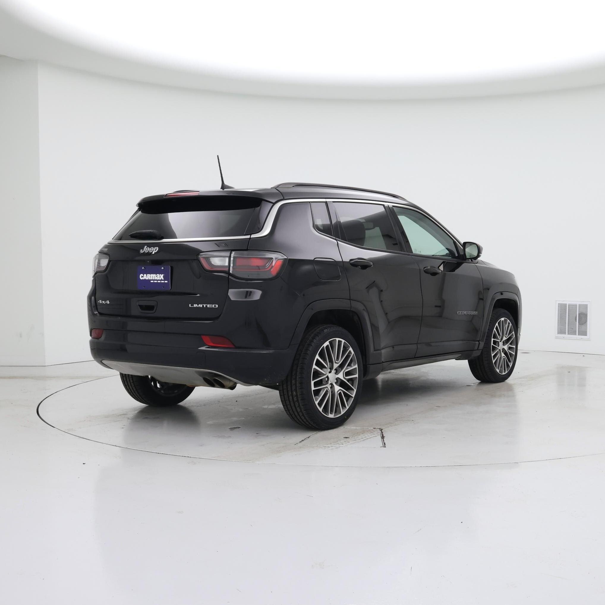 Thumbnail: 2022 Jeep Compass - 8