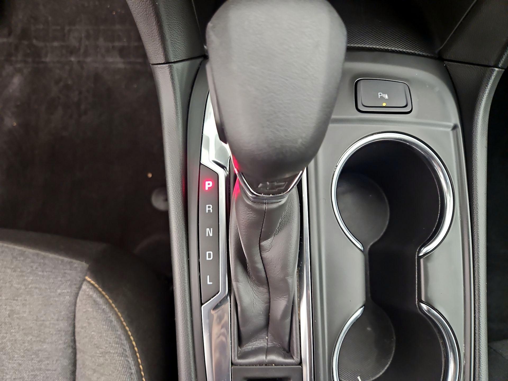 Thumbnail: 2022 Chevrolet Equinox - 18