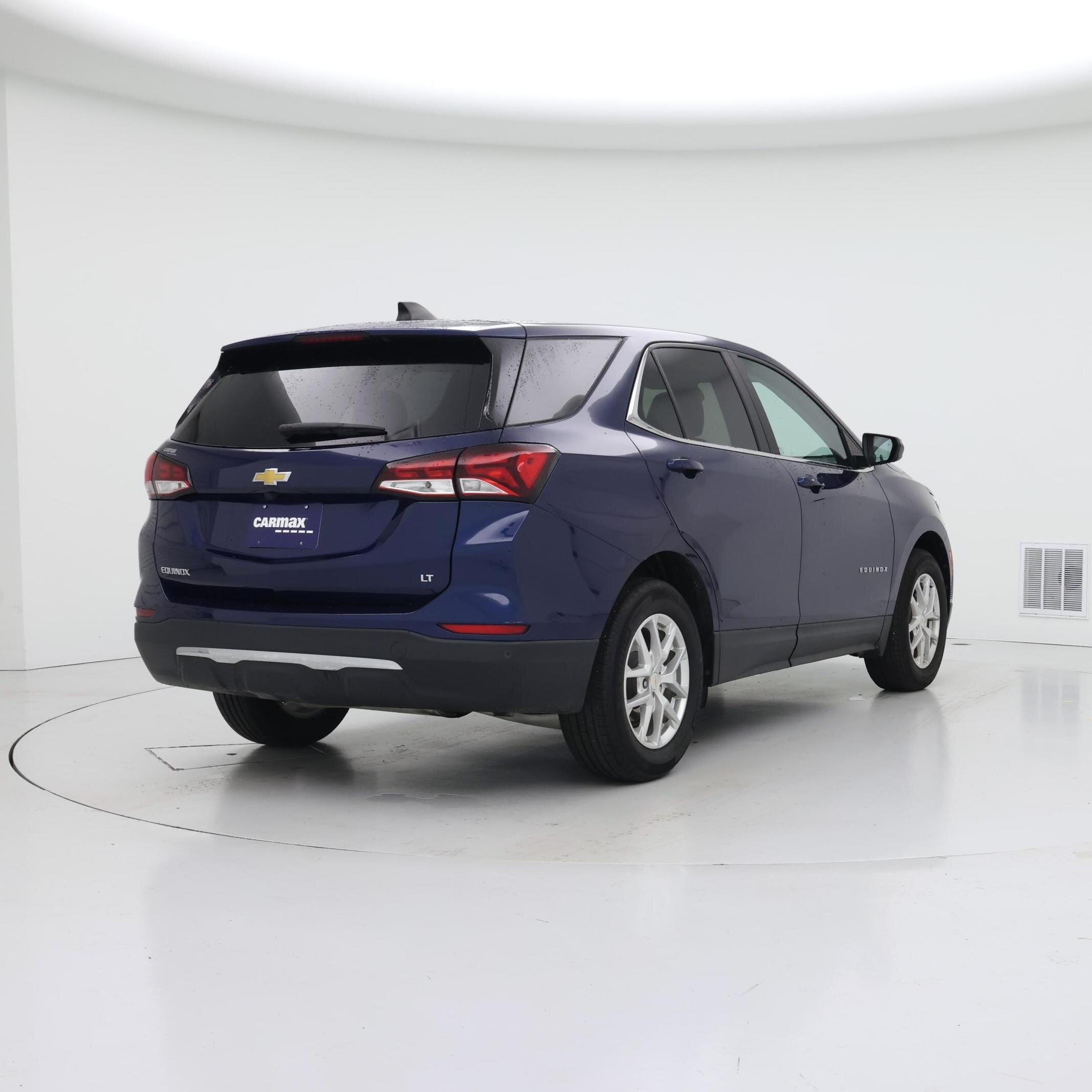 Thumbnail: 2022 Chevrolet Equinox - 8