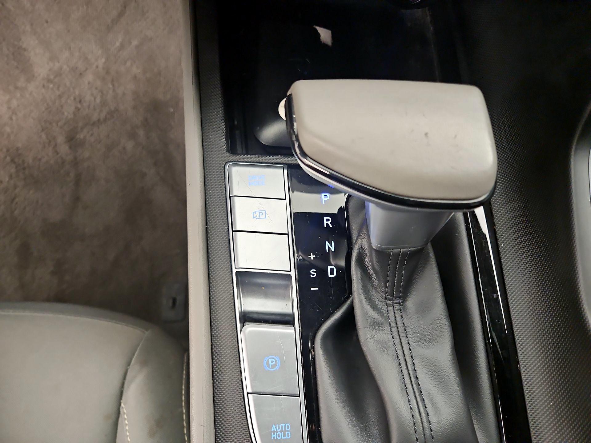 Thumbnail: 2023 Toyota RAV4 - 18